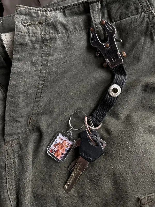VIBE Vintage Keychain nude Girl 18+ Hysteric key ring Size ONE SIZE - 1 Thumbnail