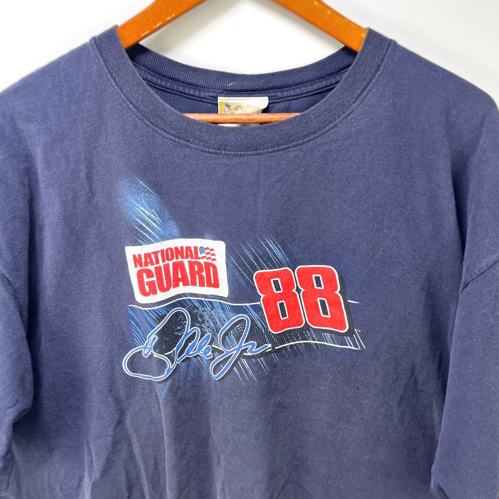 NASCAR VINTAGE NASCAR Dale Jr Racing 88 T-Shirt 2XL Size US XXL / EU 58 / 5 - 5 Thumbnail