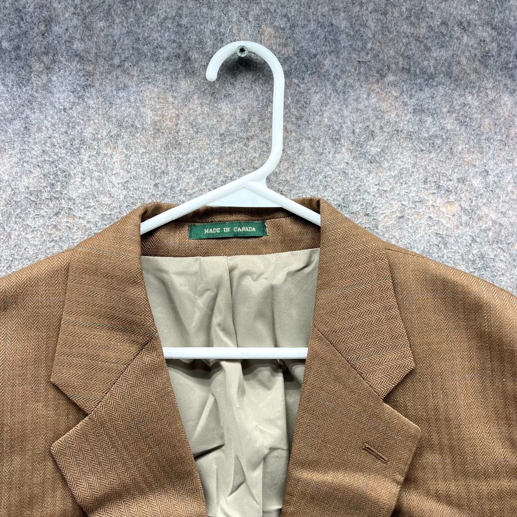 Ralph Lauren Lauren Ralph Lauren Blazer 42R Khaki Wool Herringbone Sport Coat Jacket Beig﻿e | Men 42 Regular Tuxedo Style Two-Button Front Size 42R - 7 Thumbnail