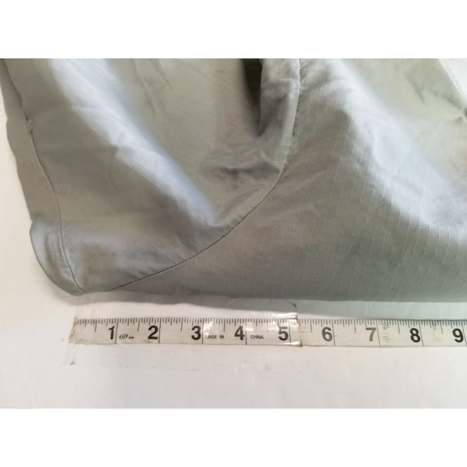 Vintage VINTAGE Betlin Windbreaker Nylon Made in USA Mens Size Large Gray Zip Up Jacket Men L Gray Windbreaker USA Logo All Seasons Size US L / EU 52-54 / 3 - 3 Thumbnail