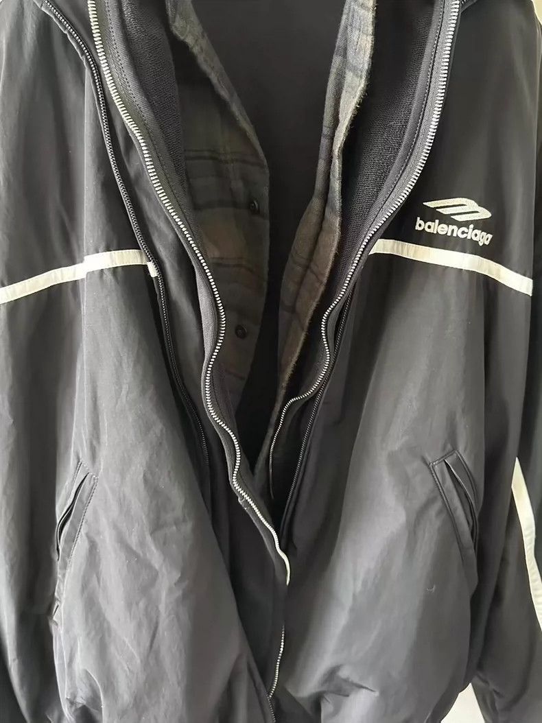 Balenciaga Balenciaga Hooded Jacket with Logo Print-2506 Size US M / EU 48-50 / 2 - 3 Thumbnail
