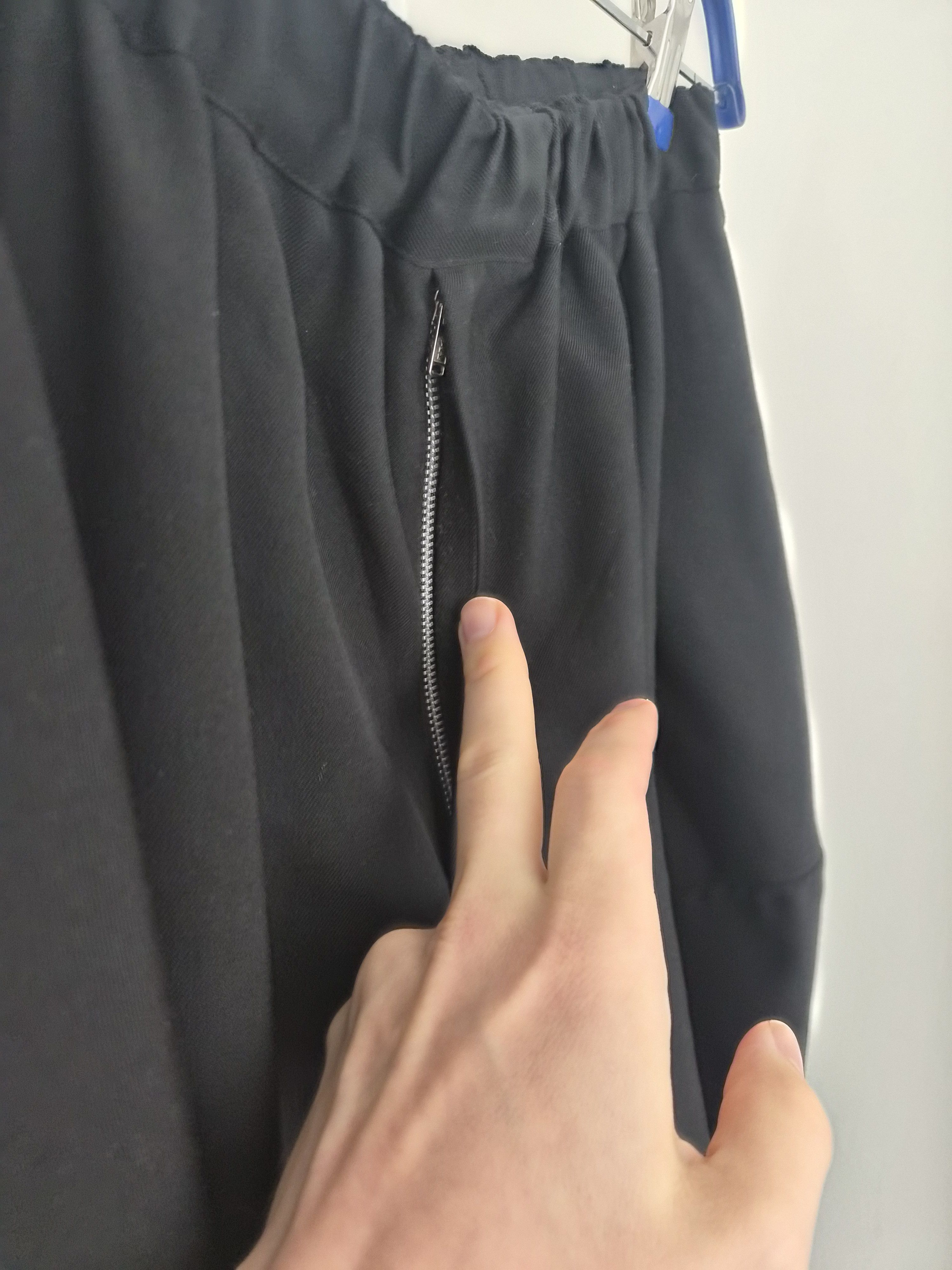 Comme des Garcons Comme des Garcons BLACK wool doughnut pants Size 30" / US 8 / IT 44 - 6 Thumbnail