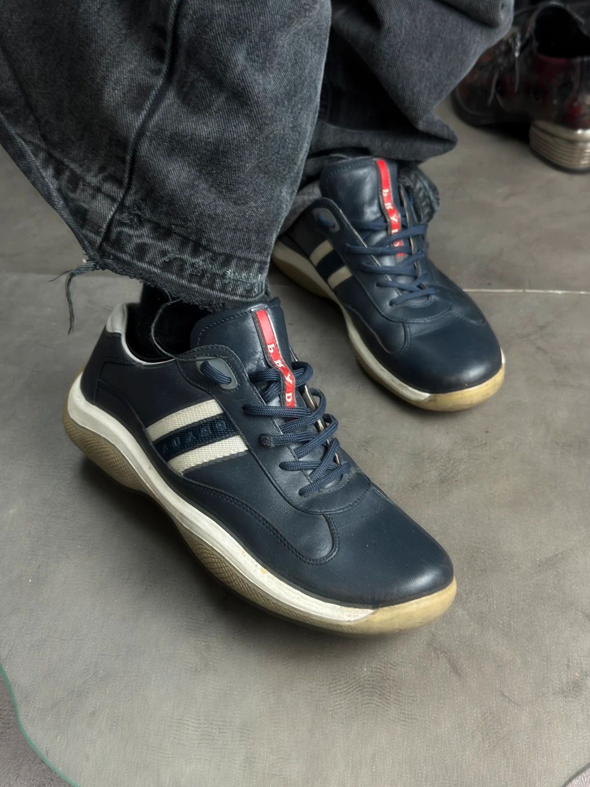 Prada Prada OG 2000’s American Cup Size US 10.5 / EU 43-44 - 2 Thumbnail