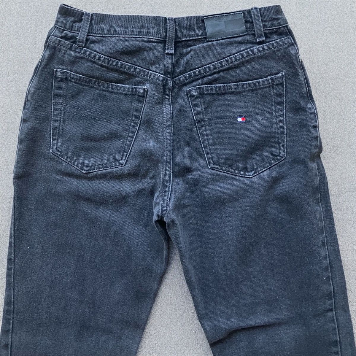 Tommy Hilfiger Vintage 90s Tommy Hilfiger Jeans Women’s Black Denim VTG Y2K Size 27" / US 4 / IT 40 - 6 Thumbnail