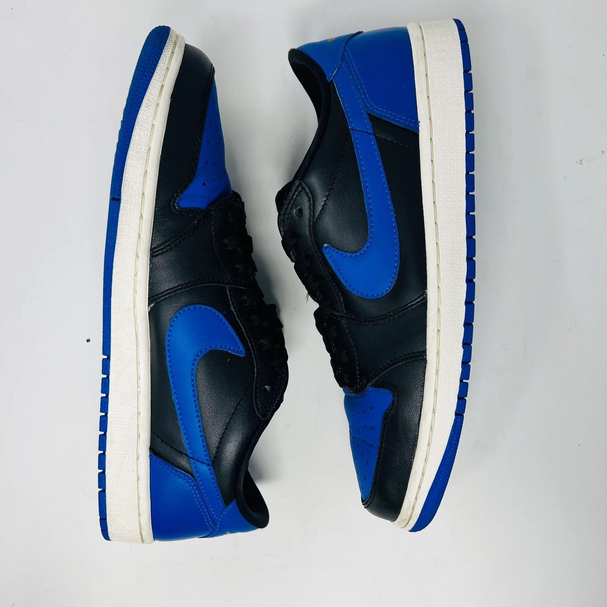 Jordan Brand Jordan 1 Royal Low (2015) Size US 11 / EU 44 - 4 Thumbnail