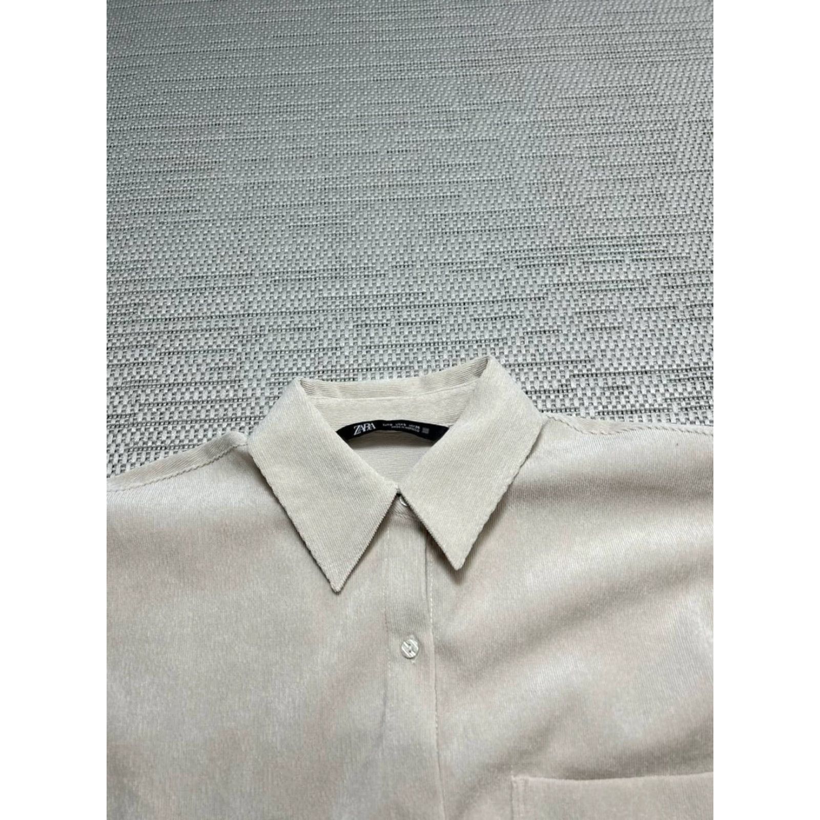 Zara Zara Shirt Womens Small Beige Oversized Button Up - Basic Casual Cotton Long Sleeve Relaxed Regular, Solid, Button-Up, Spring Summer, Women, Zara Size S / US 4 / IT 40 - 2 Thumbnail