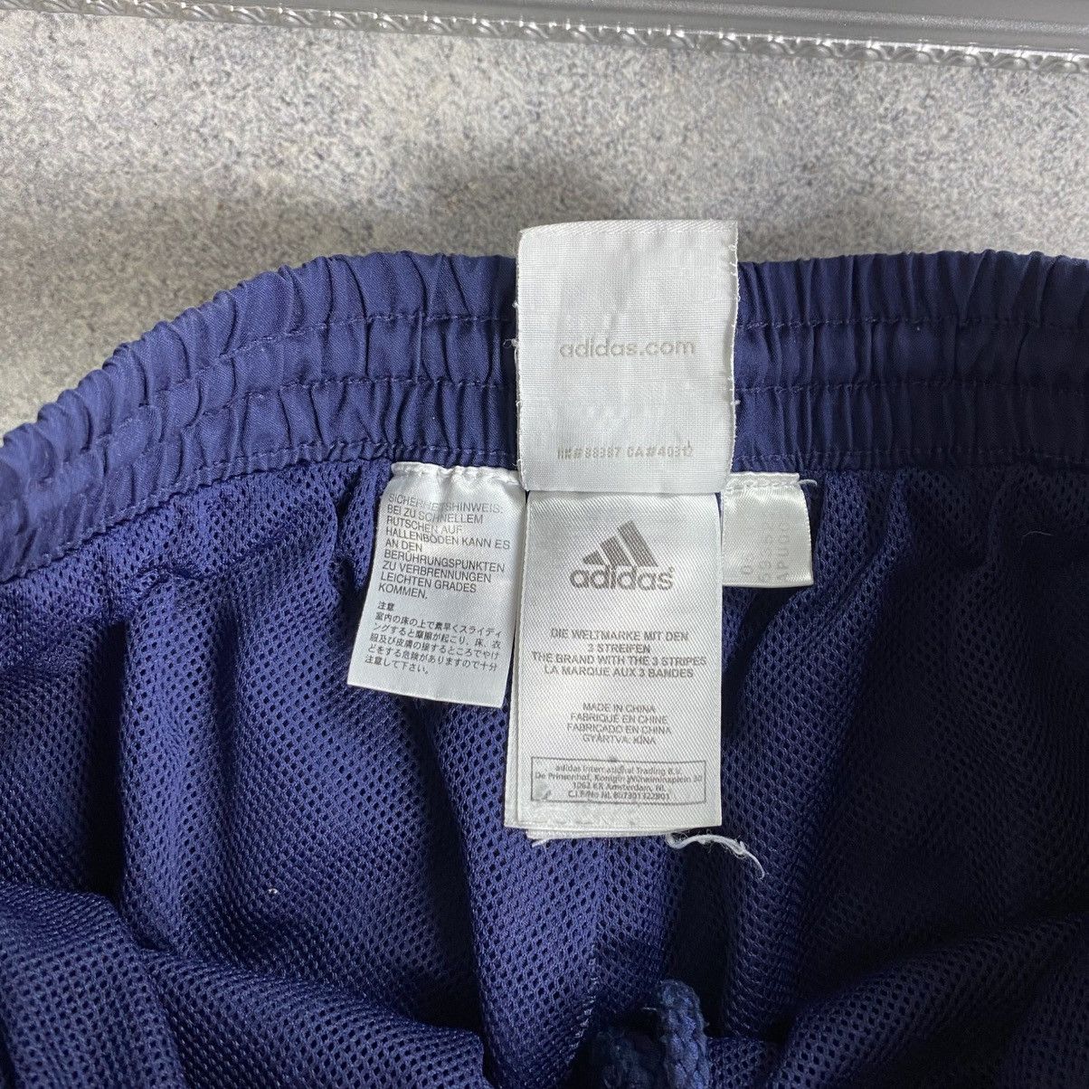 Adidas Vintage Adidas Real Madrid Track Drill Pants Size US 32 / EU 48 - 6 Thumbnail