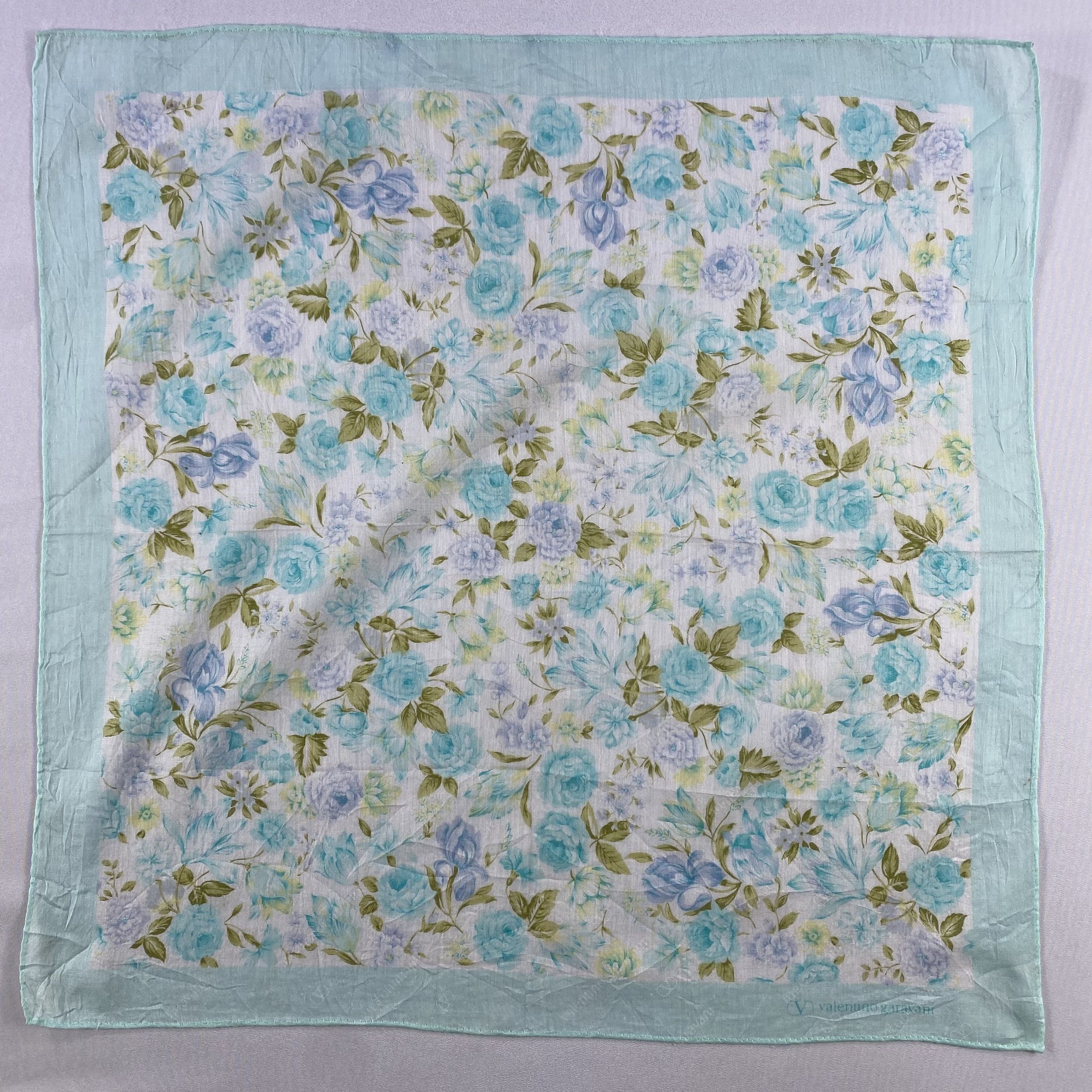 Vintage Valentino Garavani Bandana/ Handkerchief / Neckerchief Size ONE SIZE - 1 Thumbnail