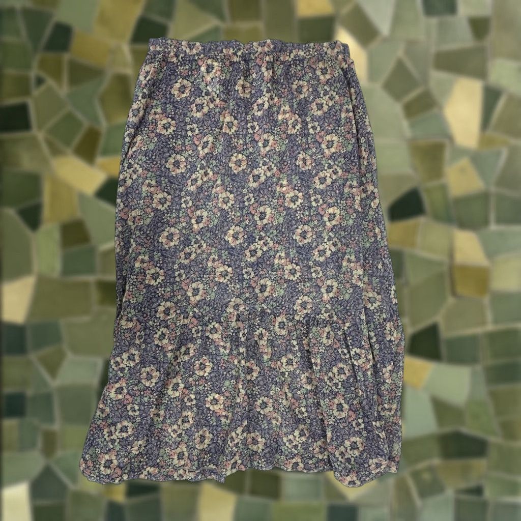 Vintage VINTAGE Jody T of California Womens Skirt Midi Purple Floral 13 Size 13 Cotton Polyester Buttons Zipper Pockets 80s 90s Beach Womens Size 34" / US 12 / IT 48 - 1 Thumbnail