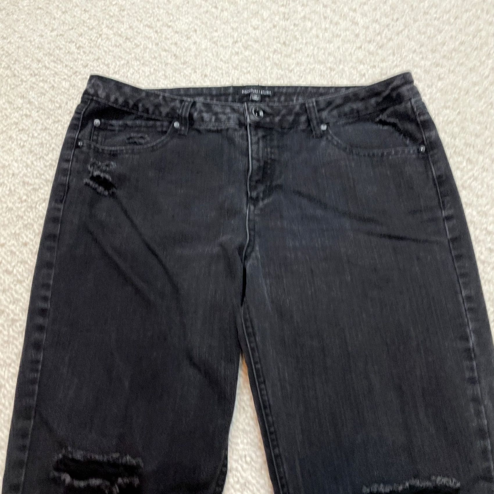 Vintage Signature Studio Jeans Womens 14 Black Denim Straight Mid Rise Distressed 36x30 Size 36" / US 14 / IT 50 - 4 Thumbnail
