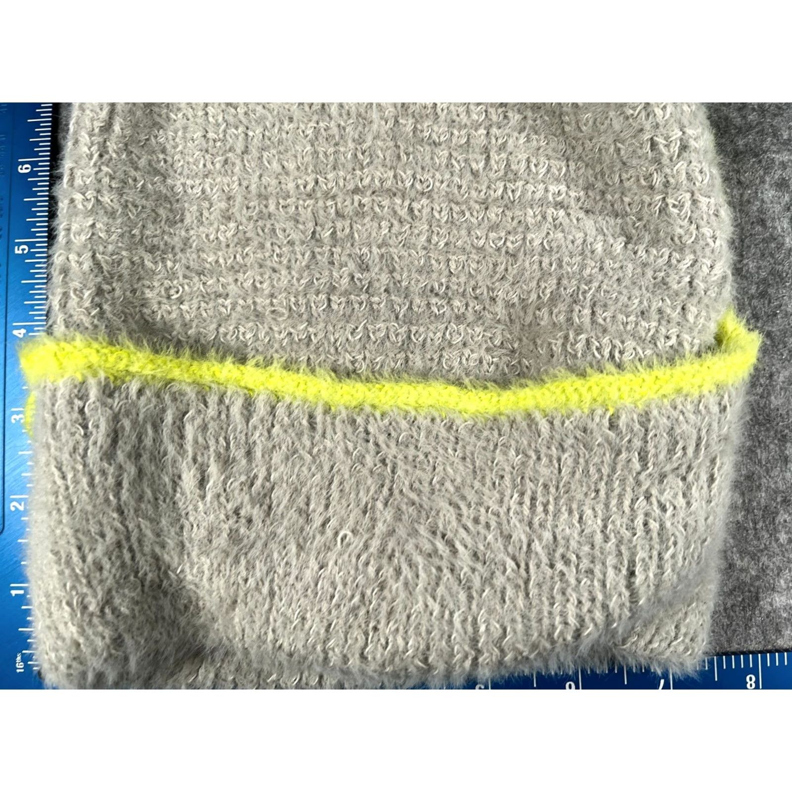 Vintage Wild Fable Beanie Women One Size Gray Yellow Knit Nylon Polyester Blend Ski NEW Hat Beanie Womens Beanie Ski Theme Fall Winter 2020s Girls Mens Size ONE SIZE - 2 Thumbnail