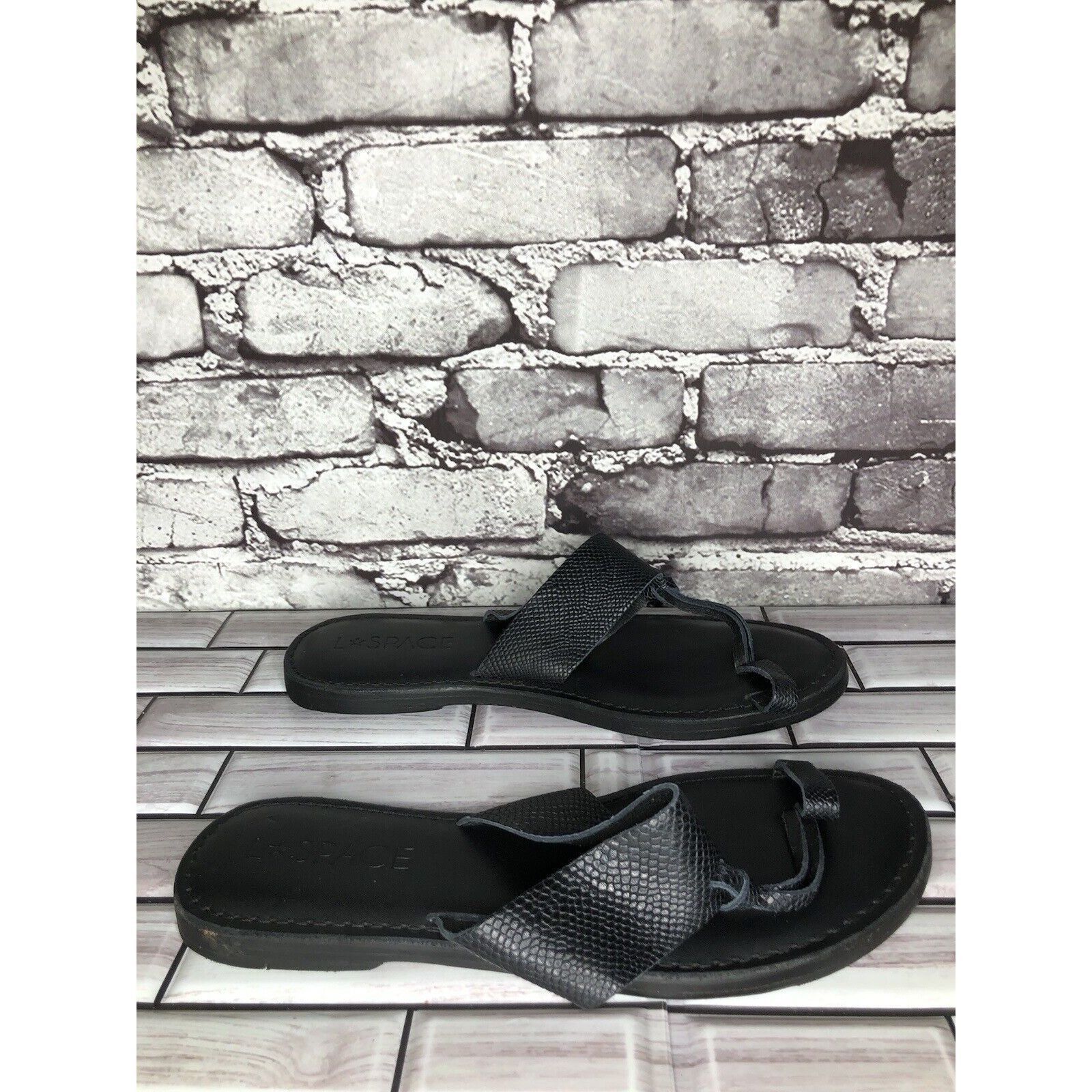 Other L*Space Miramar Black Leather SnakeSkin Print Toe Post Sanda Size US 8.5 / IT 38.5 - 11 Thumbnail