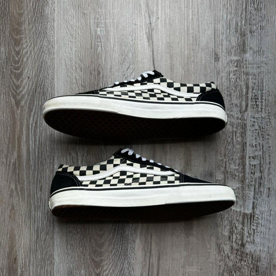 Vans VANS • Classic "Checkerboard Old Skool" (12M) Size US 12 / EU 45 - 3 Thumbnail
