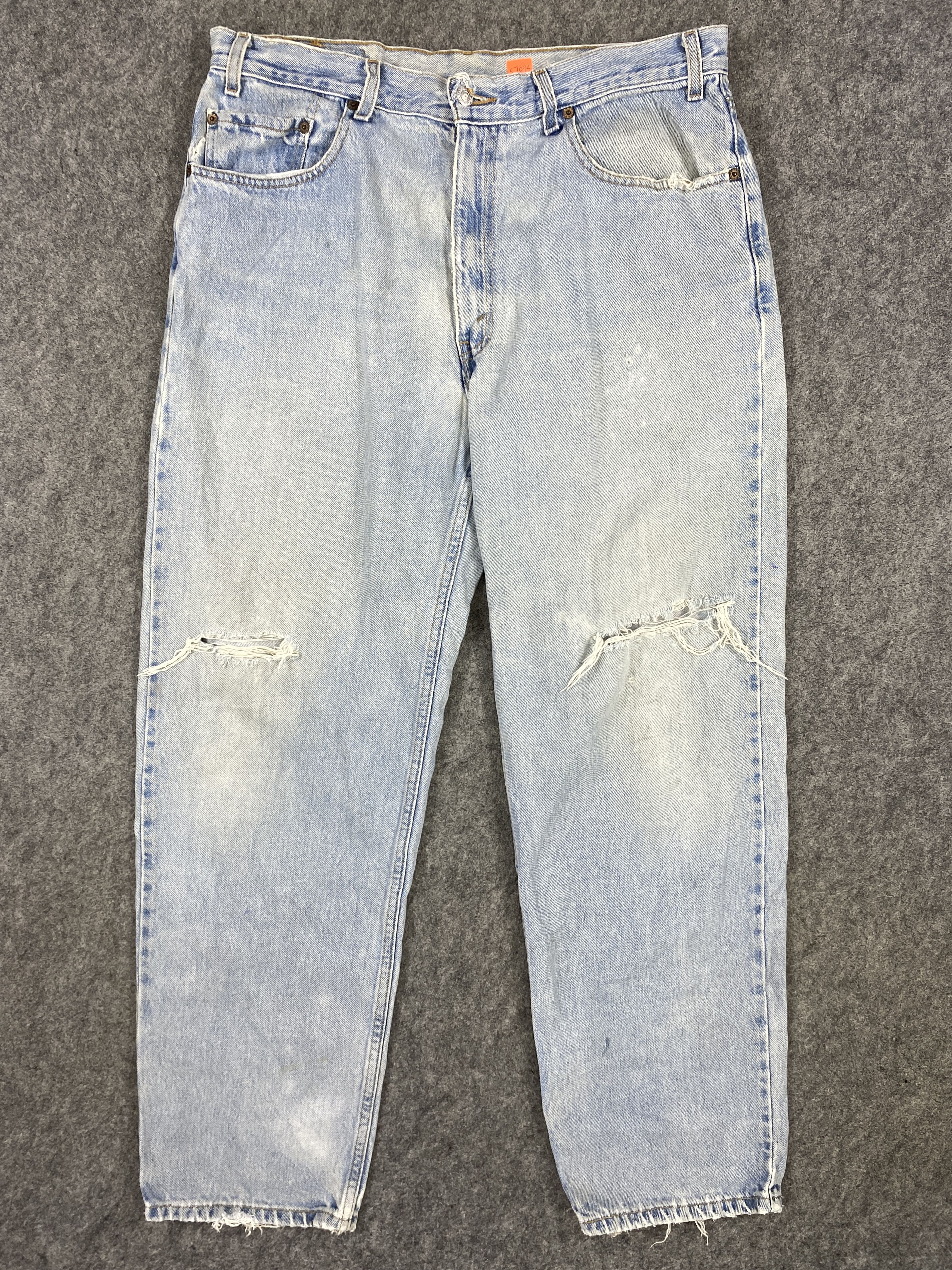 Levi's Light Blue Wash Vintage Levi's 550 35x29.5 Denim -SJ094 Size US 35 - 1 Thumbnail