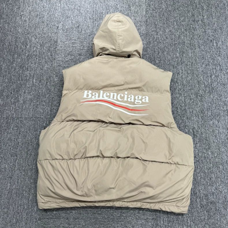 Balenciaga Balenciaga hooded down vest Size US XL / EU 56 / 4 - 2 Thumbnail