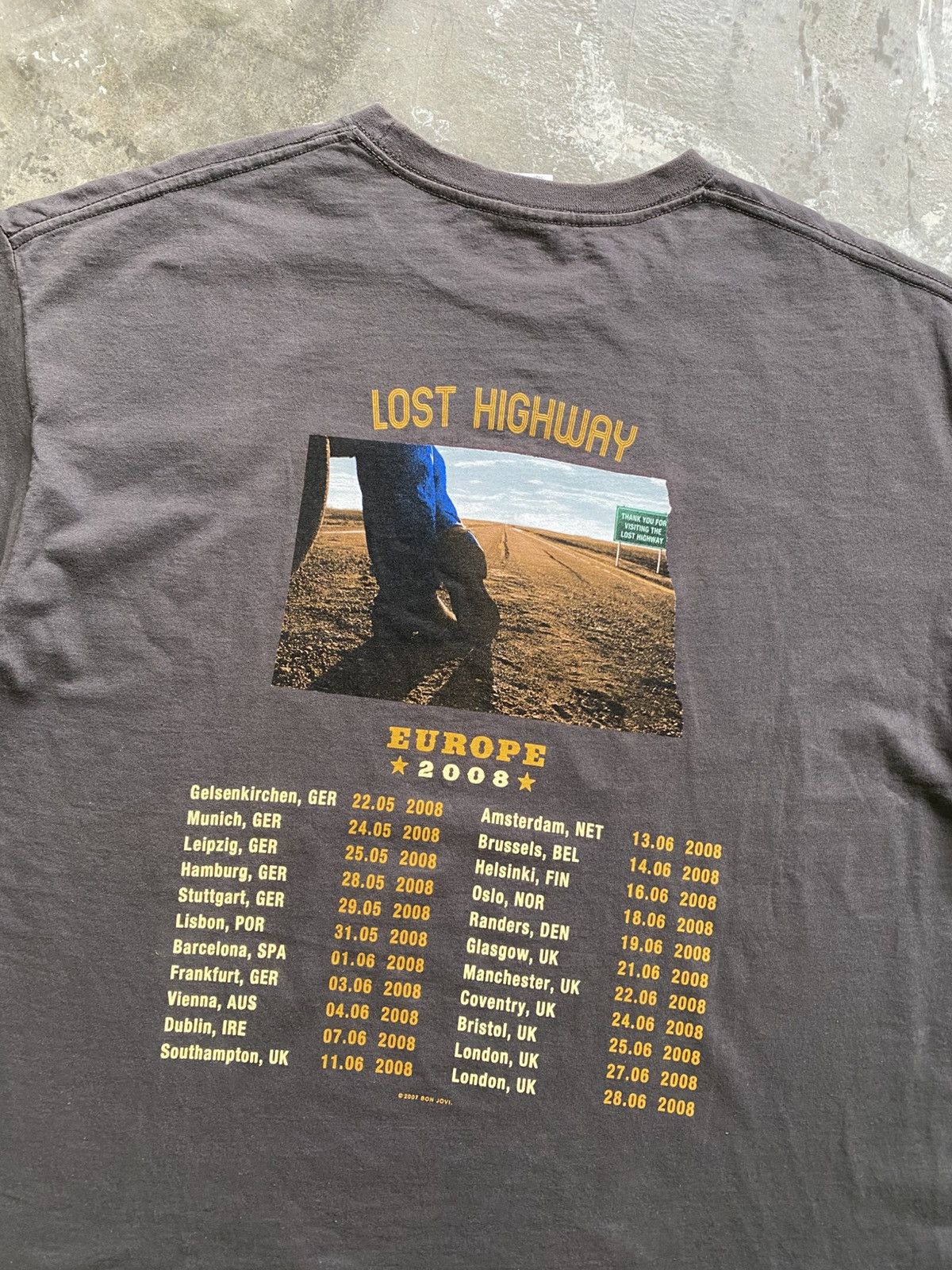 Band Tees × Bon Jovi × Vintage Vintage 07/08 Bon Jovi Europe Tour Band Tee Size US XL / EU 56 / 4 - 8 Thumbnail