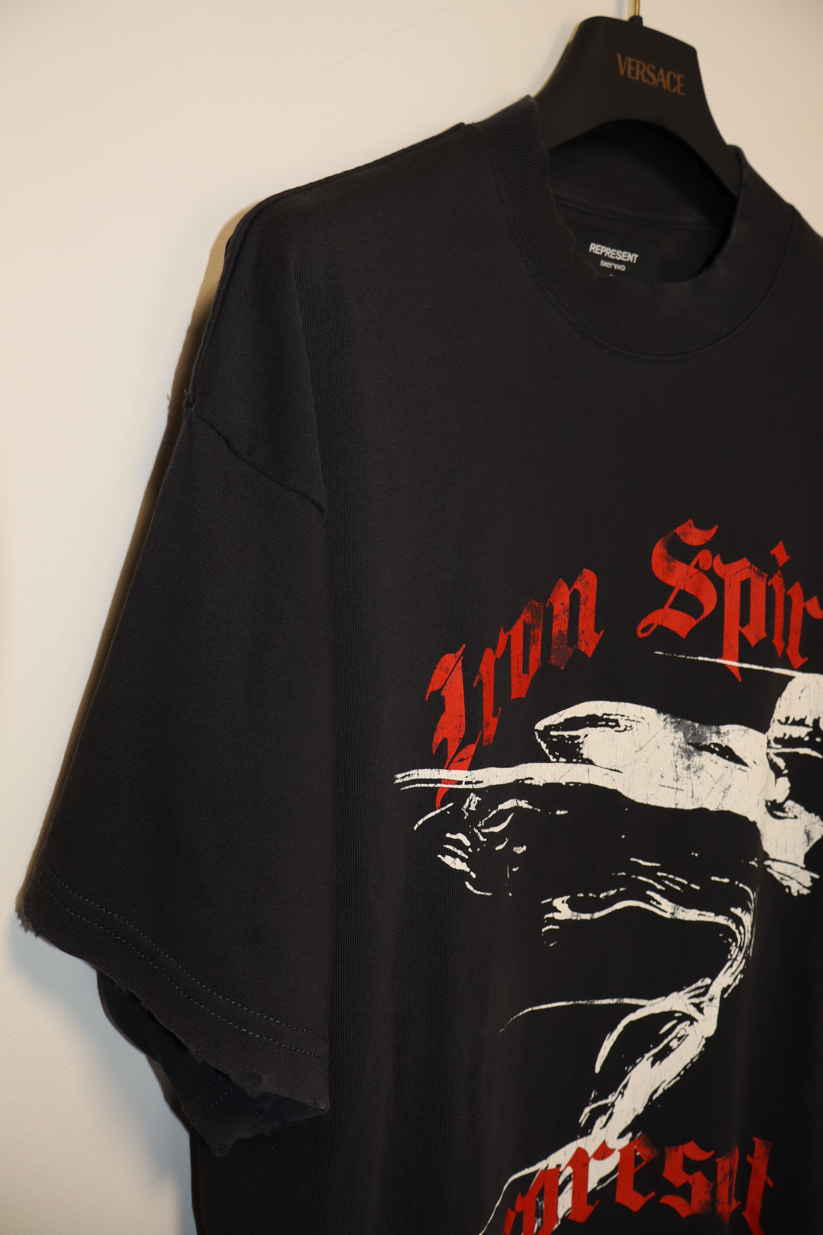 Represent Clo. Iron Spirit t-shirt Size US XL / EU 56 / 4 - 8 Thumbnail