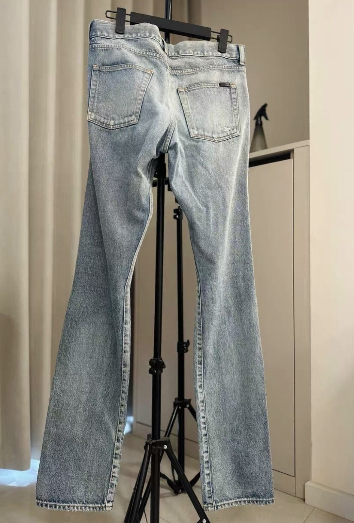Saint Laurent SLP FW20 D18 Single Knee Distressed Blue Denim