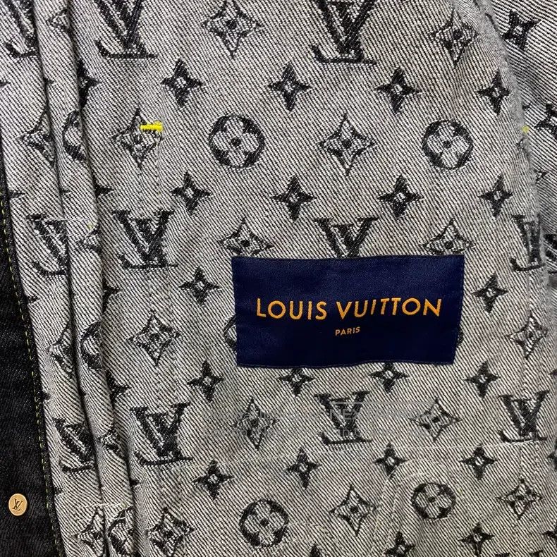 Louis Vuitton Louis Vuitton Nigo paneled presbyopic denim jacket Size US L / EU 52-54 / 3 - 3 Thumbnail
