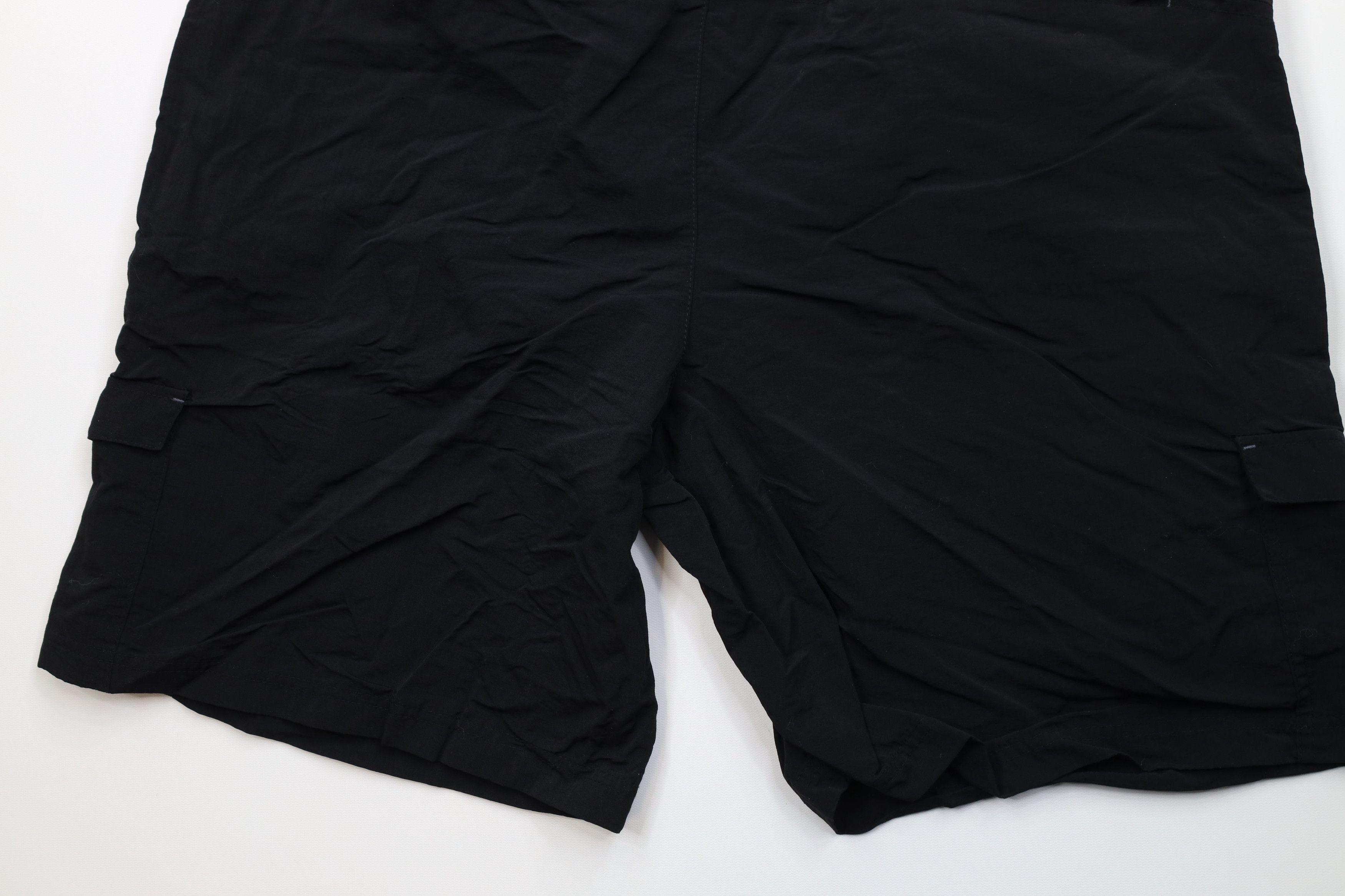 Reebok Vintage Y2K Reebok Windbreaker Cargo Shorts Black Nylon Size US 36 / EU 52 - 13 Thumbnail