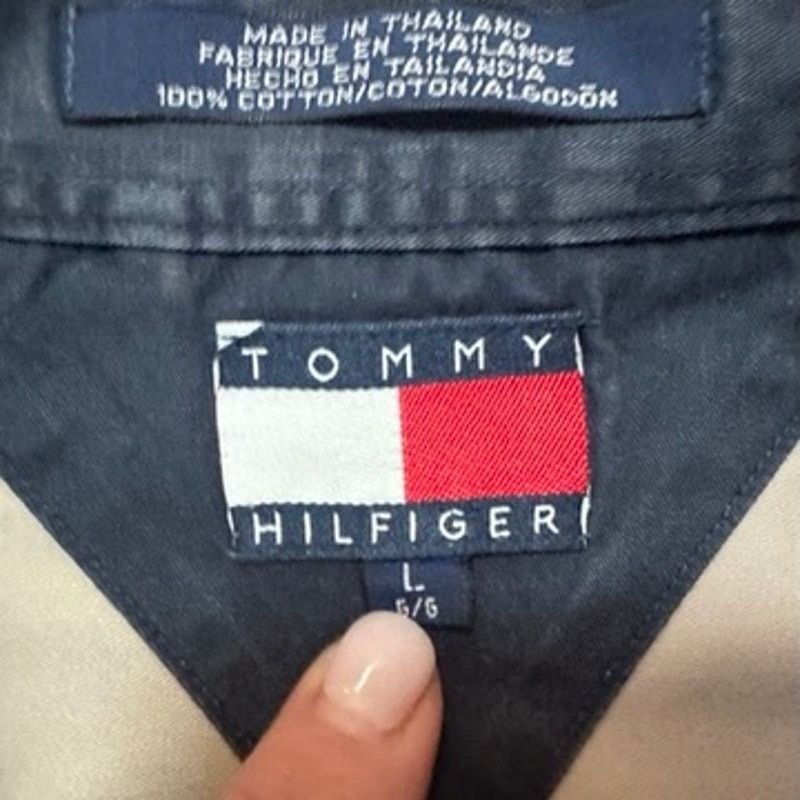 Tommy Hilfiger Vintage Tommy Hilfiger khaki short sleeve button down size L Size US L / EU 52-54 / 3 - 6 Thumbnail