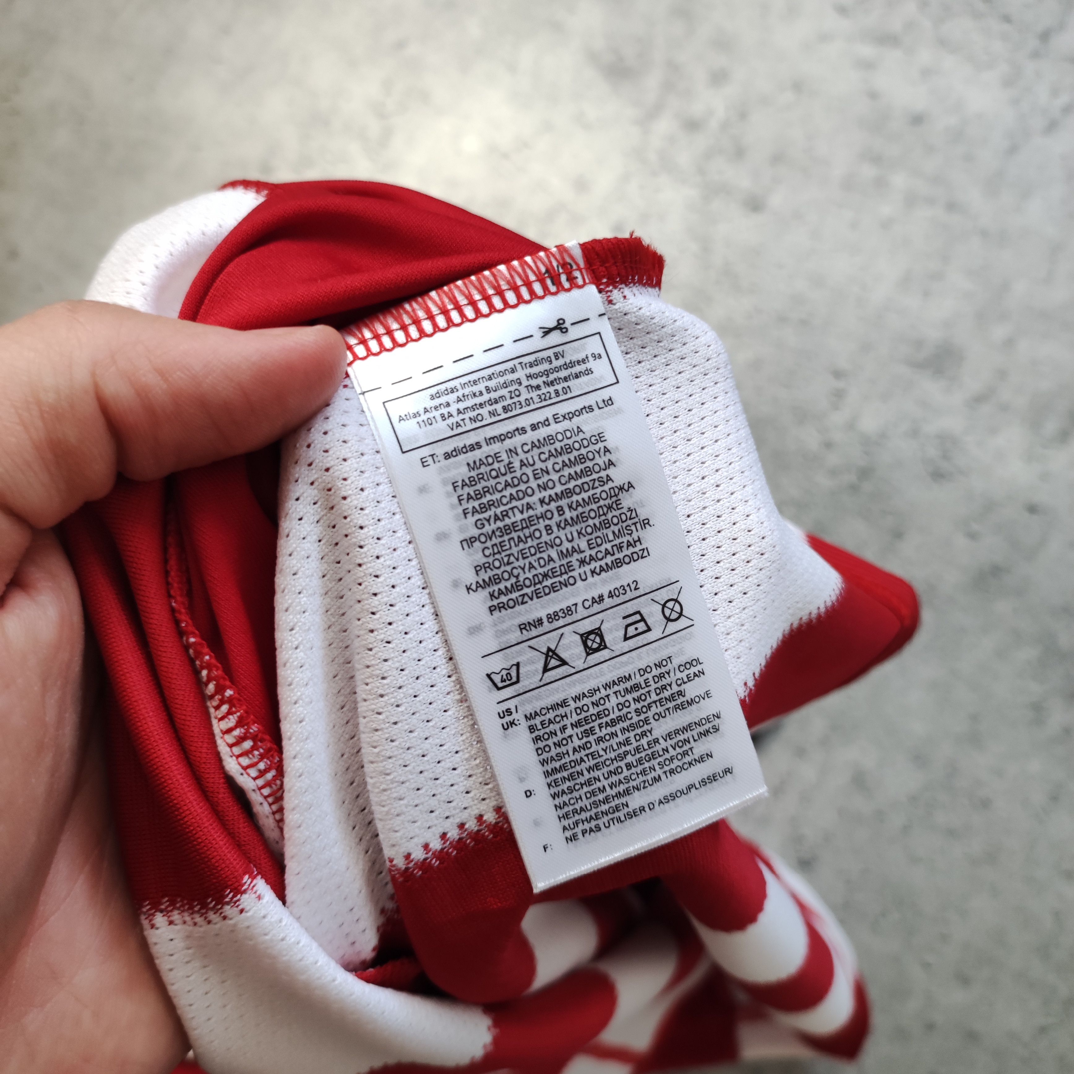Other Sheffield United 2019/20 Football Home Signature 19 Jersey Size US M / EU 48-50 / 2 - 8 Thumbnail
