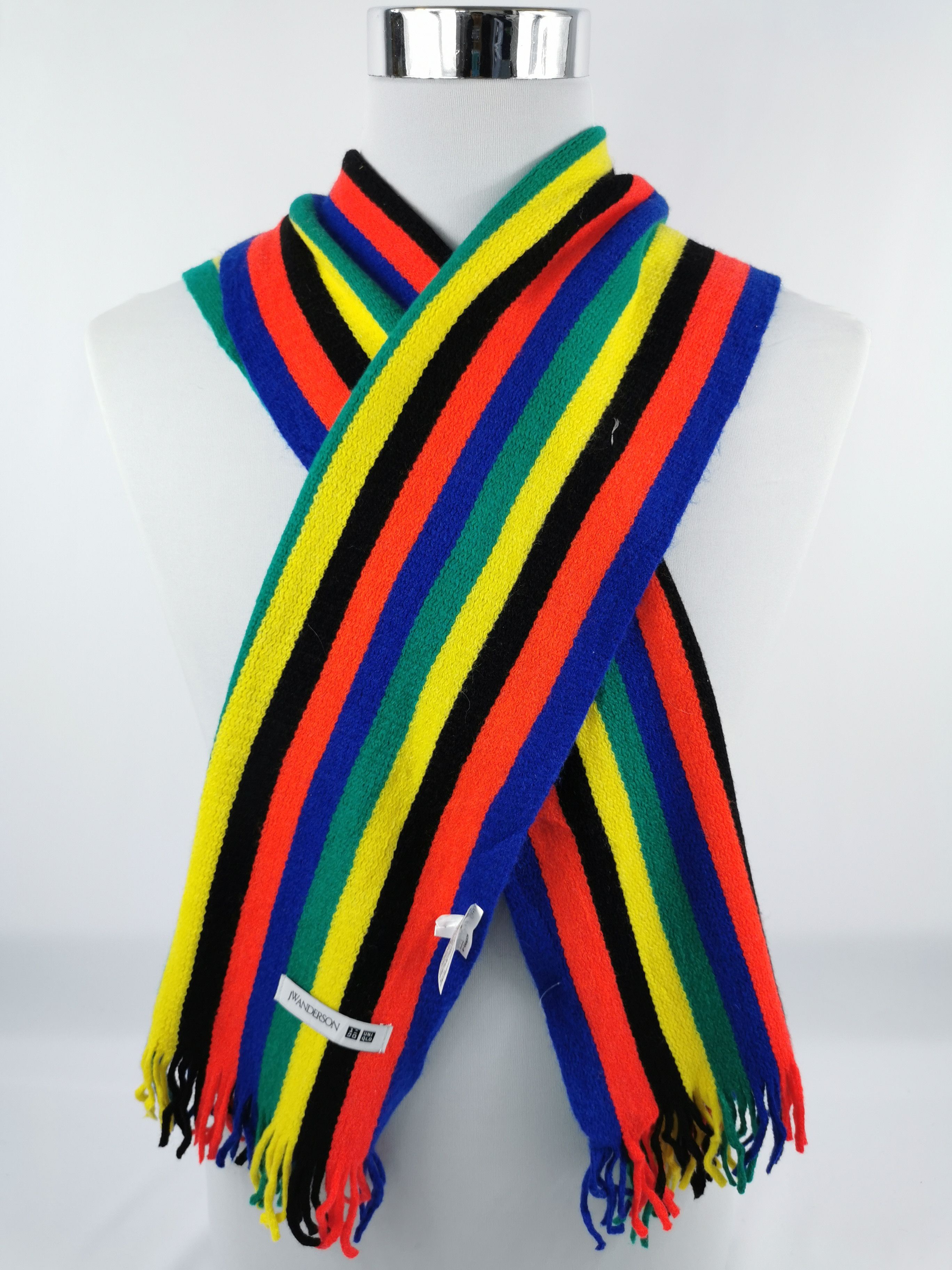 JW Anderson × Uniqlo J W anderson X uniqlo scarf muffler Size ONE SIZE - 1 Thumbnail