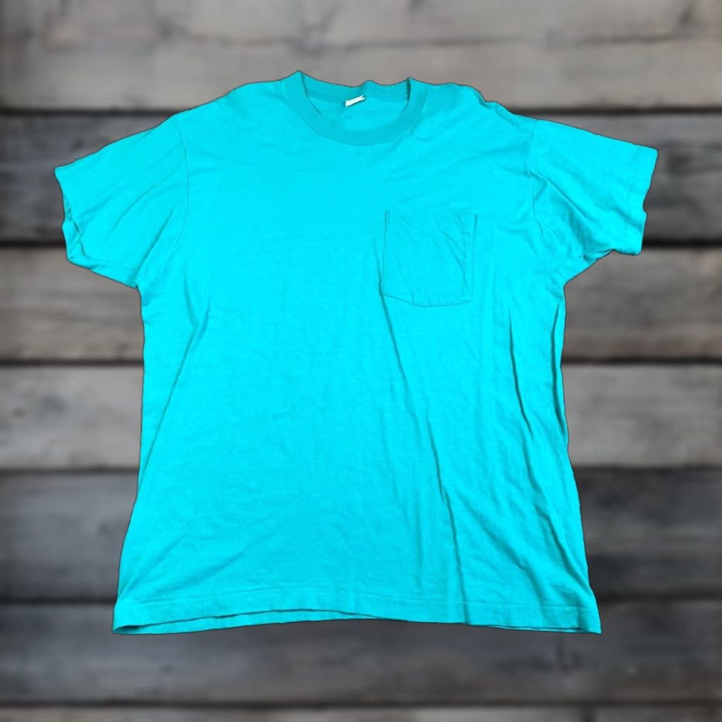 Vintage VTG B.V.D Solid Pocket T-Shirt Adult 2XL Turquoise USA Made Cotton Short Sleeve Crew Neck Mens 90s Retro Lightweight Single Stitch Size US XXL / EU 58 / 5 - 1 Thumbnail