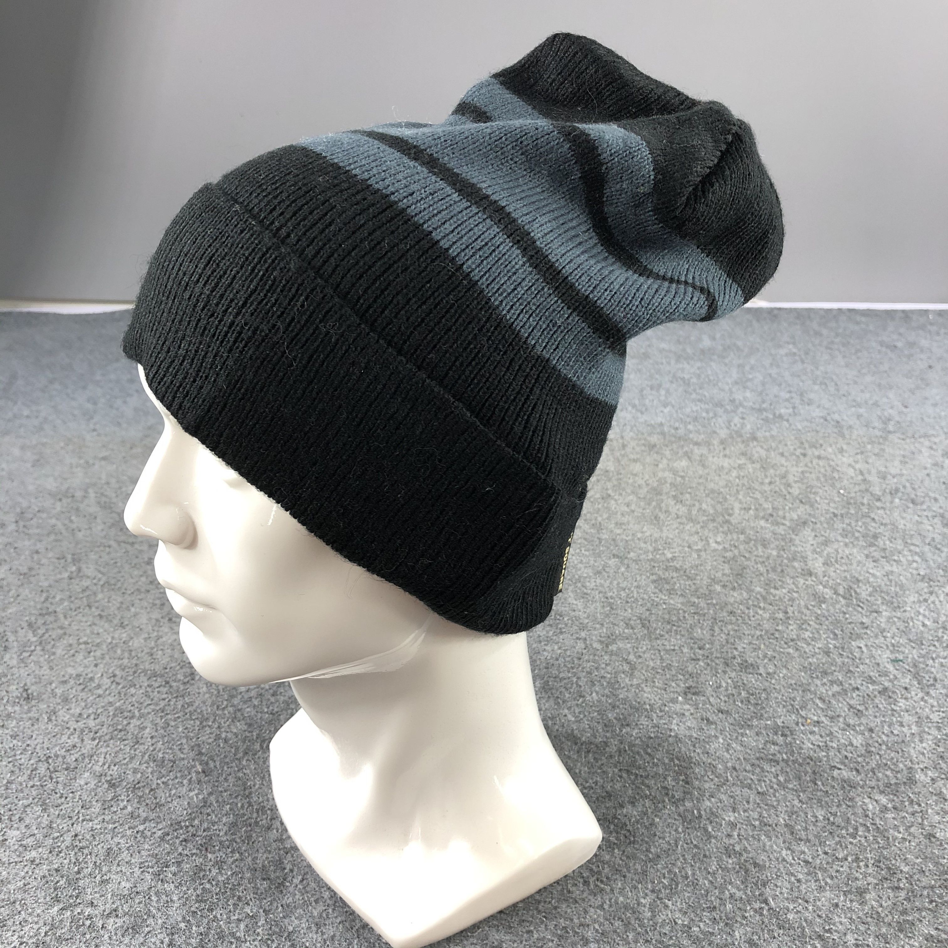 Vintage Point Square Beanie Snowcap Snow Hat B440 Size ONE SIZE - 2 Thumbnail