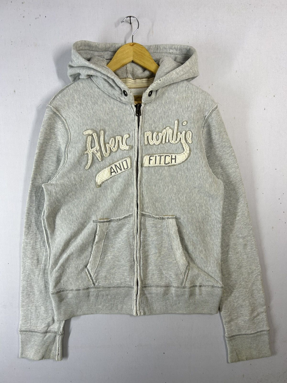 Abercrombie & Fitch Vintage Rare Abercrombie & Fitch Spellout Hoodie Size US M / EU 48-50 / 2 - 1 Thumbnail