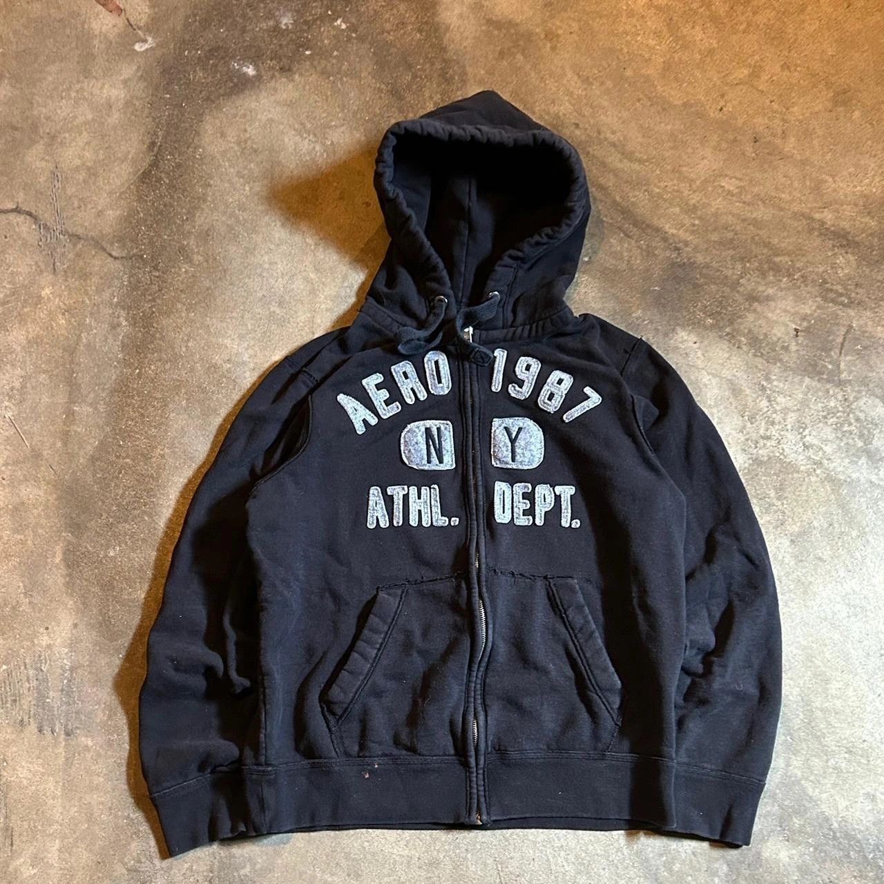 Aeropostale Aeropostale black hoodie with grey accents Size US L / EU 52-54 / 3 - 2 Thumbnail