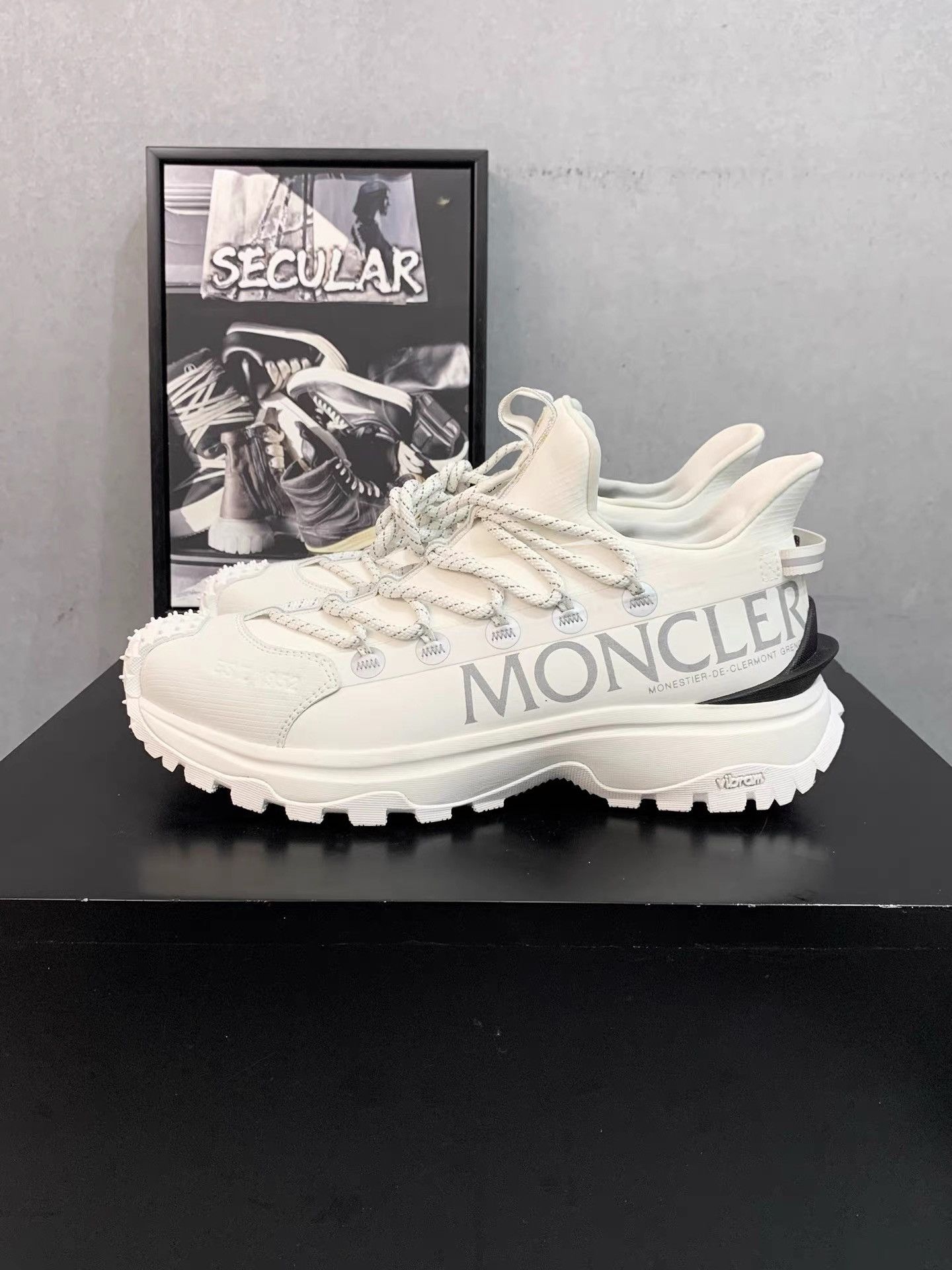 Moncler Moncler Trailgrip Lite 2 Trainers K34 Size US 5 / EU 37 - 1 Thumbnail