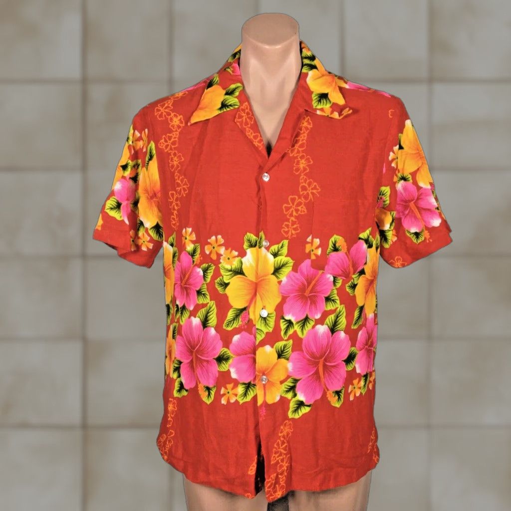 VINTAGE Pomare Barkcloth Shirt Hawaiian Mens M Red Psychedelic 60s Luau Short Sleeve Button Up Christmas?