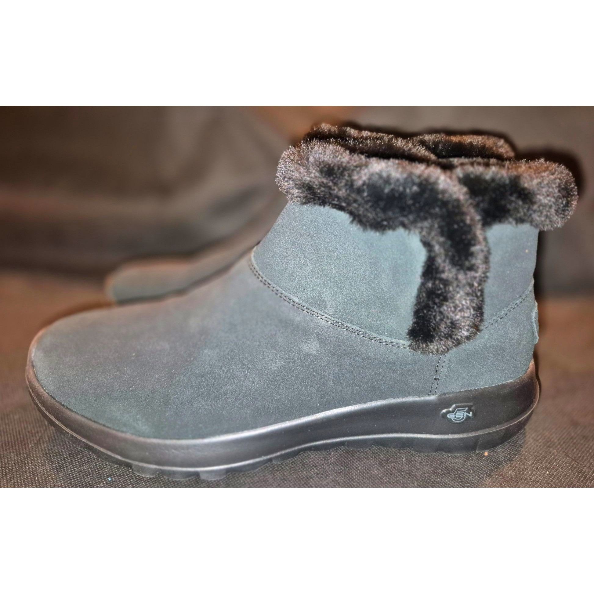 SKECHERS Skechers Womens Black Suede & Faux Fur Lined Ankle Boots NEW Size US 10 / IT 40 - 8 Thumbnail