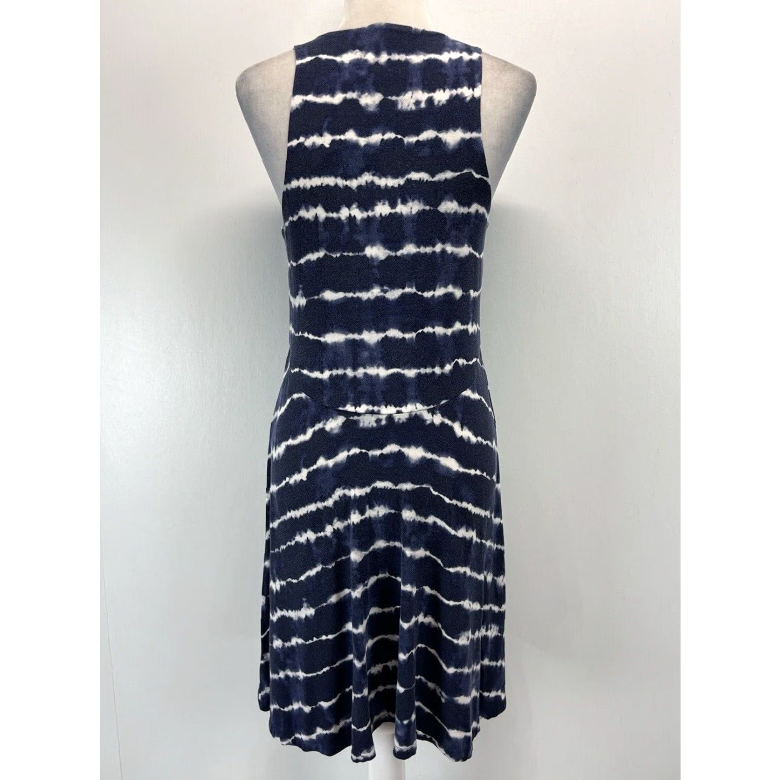 Athleta Athleta Tie Dye Short Dress Women Medium Blue Sleeveless Casual Size M / US 6-8 / IT 42-44 - 3 Thumbnail
