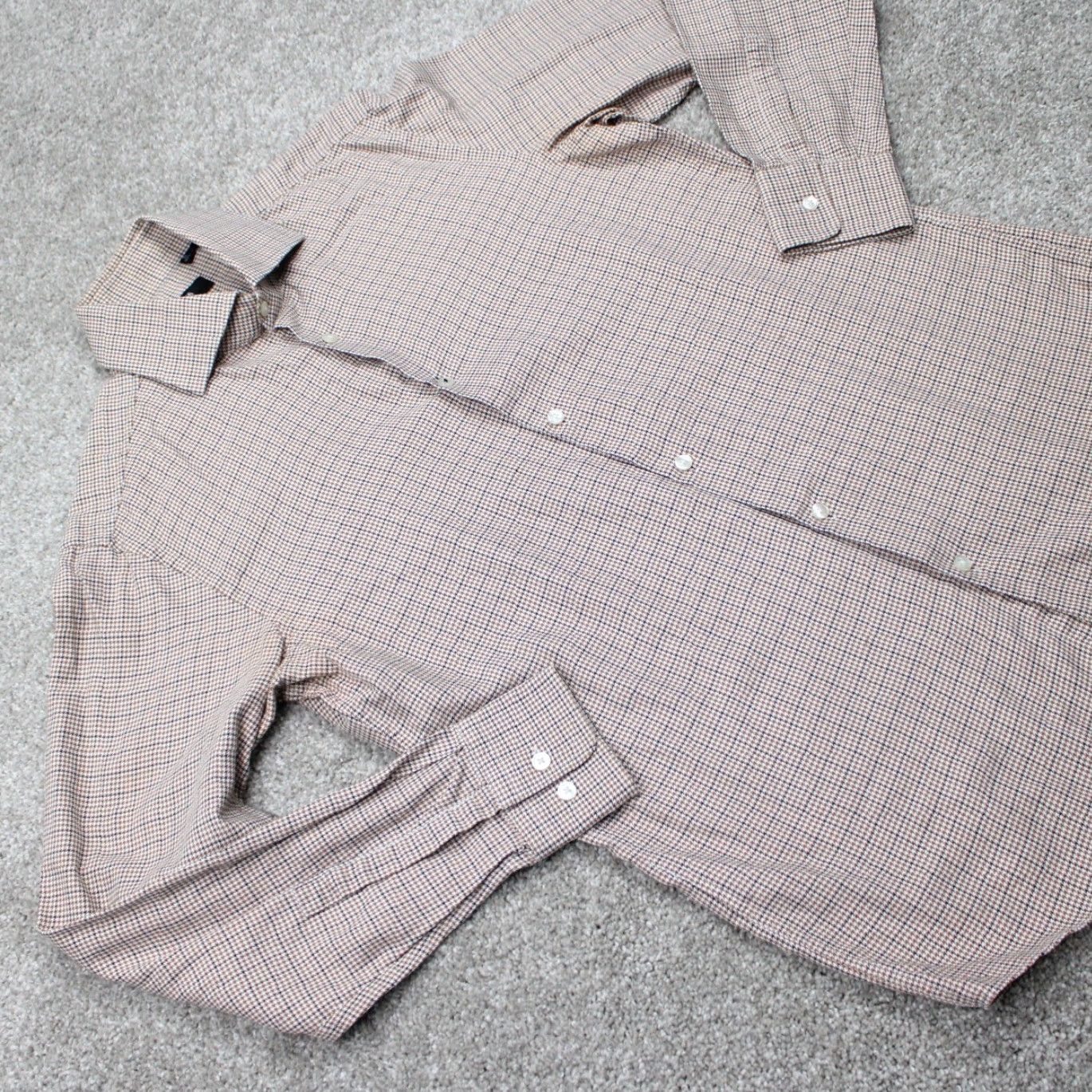 Hugo Boss HUGO BOSS Dress Shirt Mens 15 32/33 Brown White Cotton L/S Button Collar Check 21 in Chest Size 40R - 7 Thumbnail