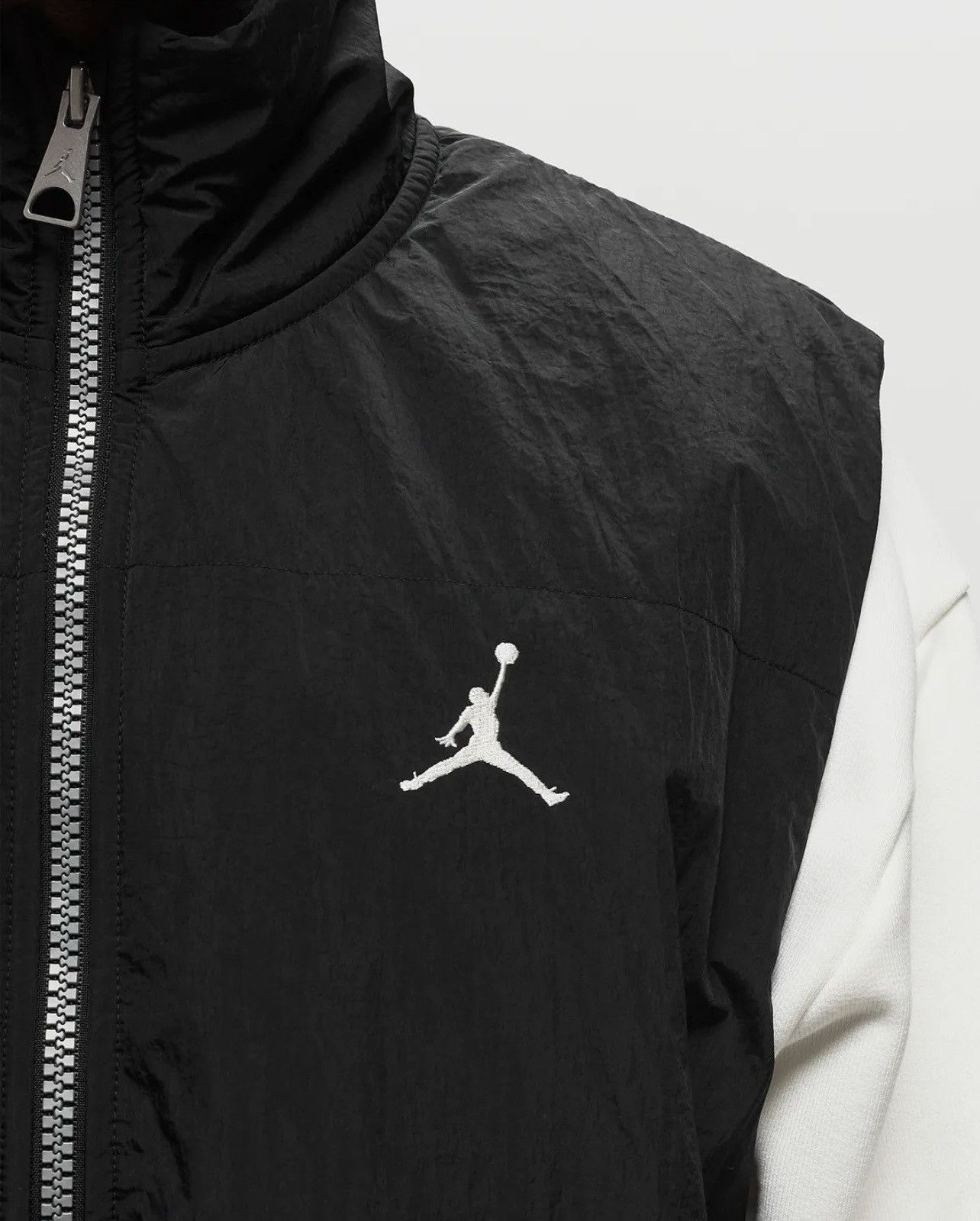 Jordan Brand Nike Air Jordan Essentials Winter Vest Black Size US M / EU 48-50 / 2 - 3 Thumbnail