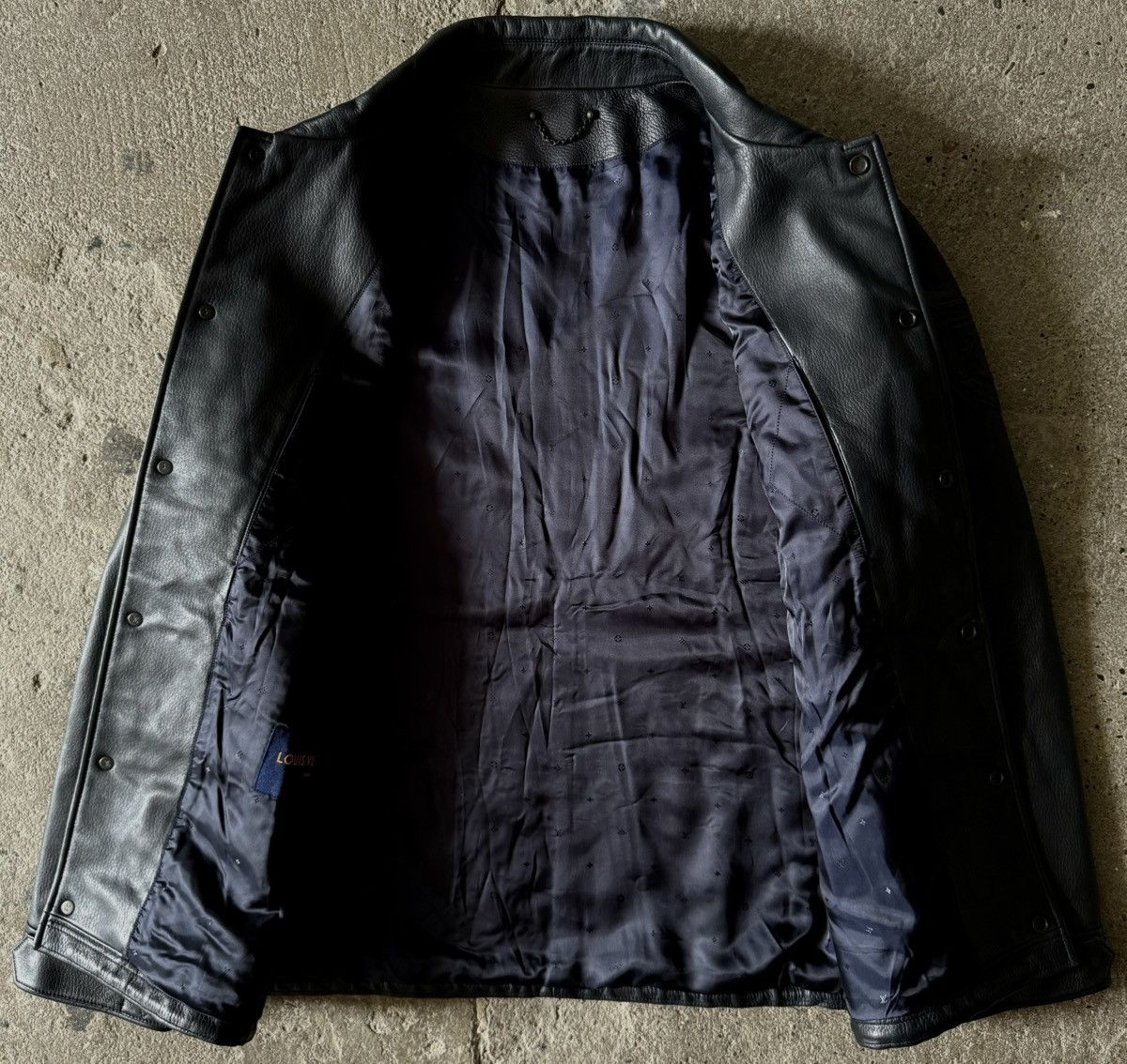 Louis Vuitton Louis Vuitton - 2019 - Satellite Patch - Lambskin Leather Size US L / EU 52-54 / 3 - 14 Thumbnail