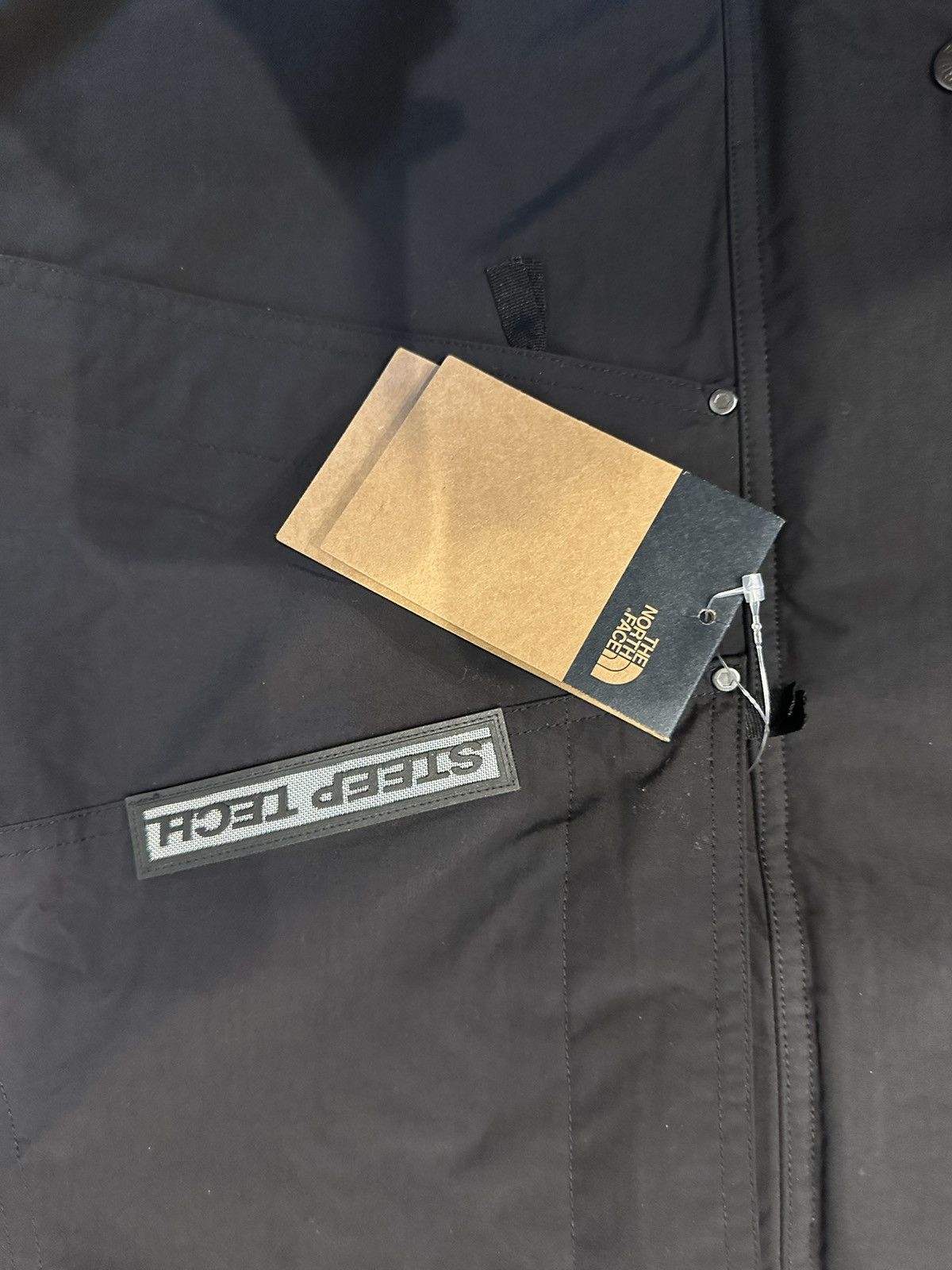 Supreme × The North Face Supreme The North Face Apogee FW 22 Size US M / EU 48-50 / 2 - 3 Thumbnail