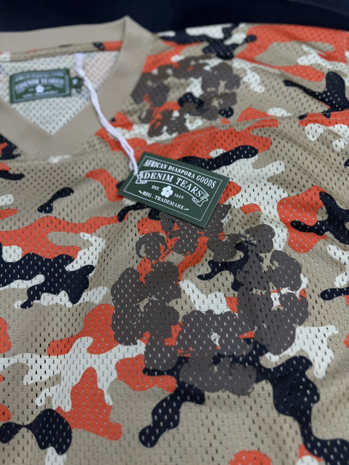 DENIM TEARS Denim Tears Tan Orange Camo Cotton Wreath Jersey (M) (NEW) Size US M / EU 48-50 / 2 - 4 Thumbnail