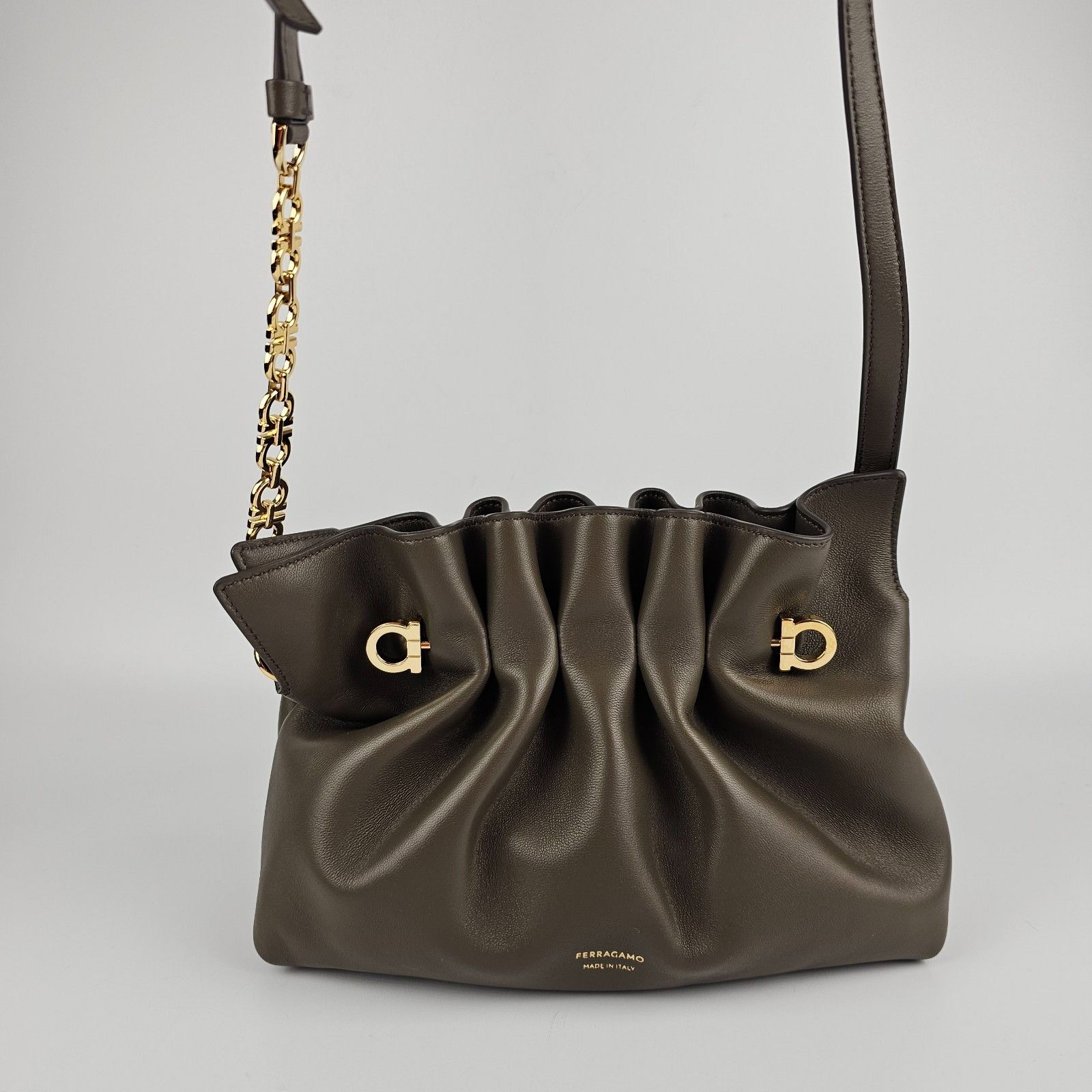 Salvatore Ferragamo FERRAGAMO Concrete Leather Soft Shoulder Bag New & Authentic Size ONE SIZE - 6 Thumbnail