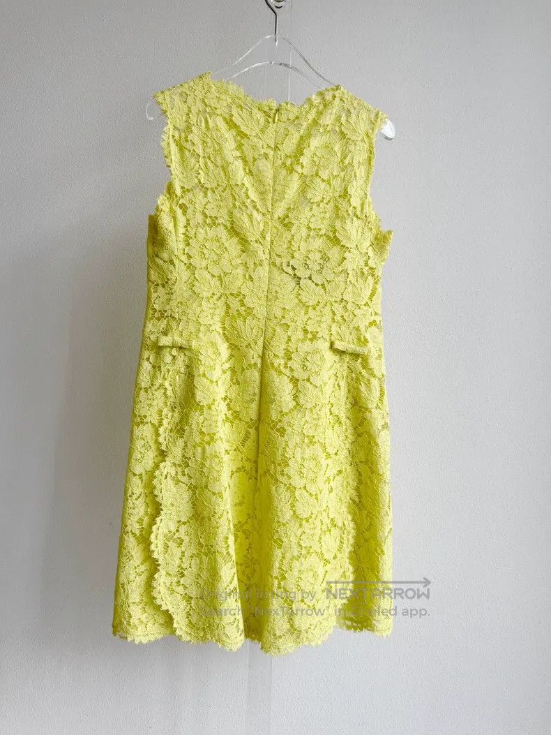 Valentino Valentino Yellow lace dress Size S / US 4 / IT 40 - 4 Thumbnail