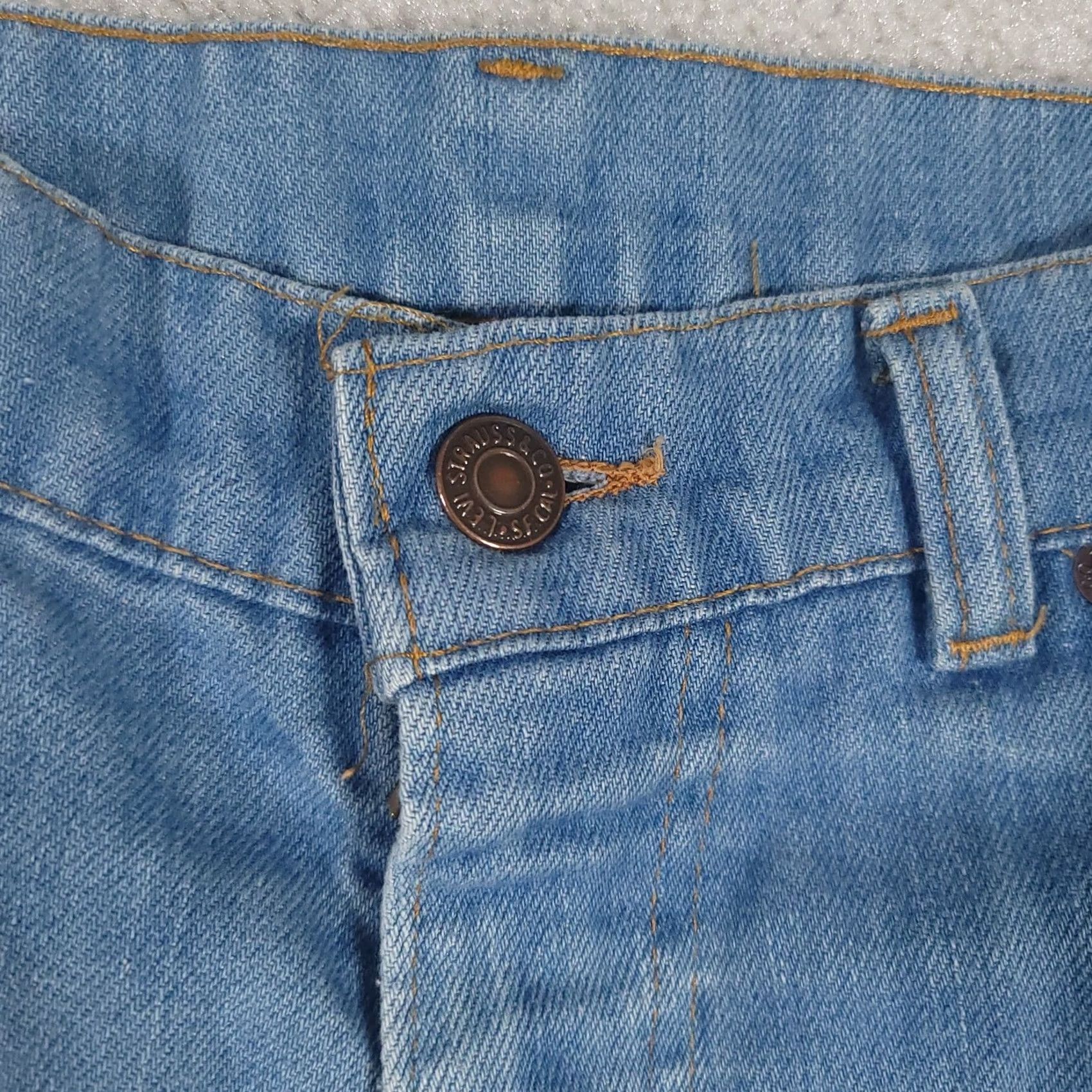 Levi's VINTAGE Levi's 22247 Jeans Mens 34x29 Blue Denim Talon Zipper Straight USA 80s Size US 34 / EU 50 - 5 Thumbnail