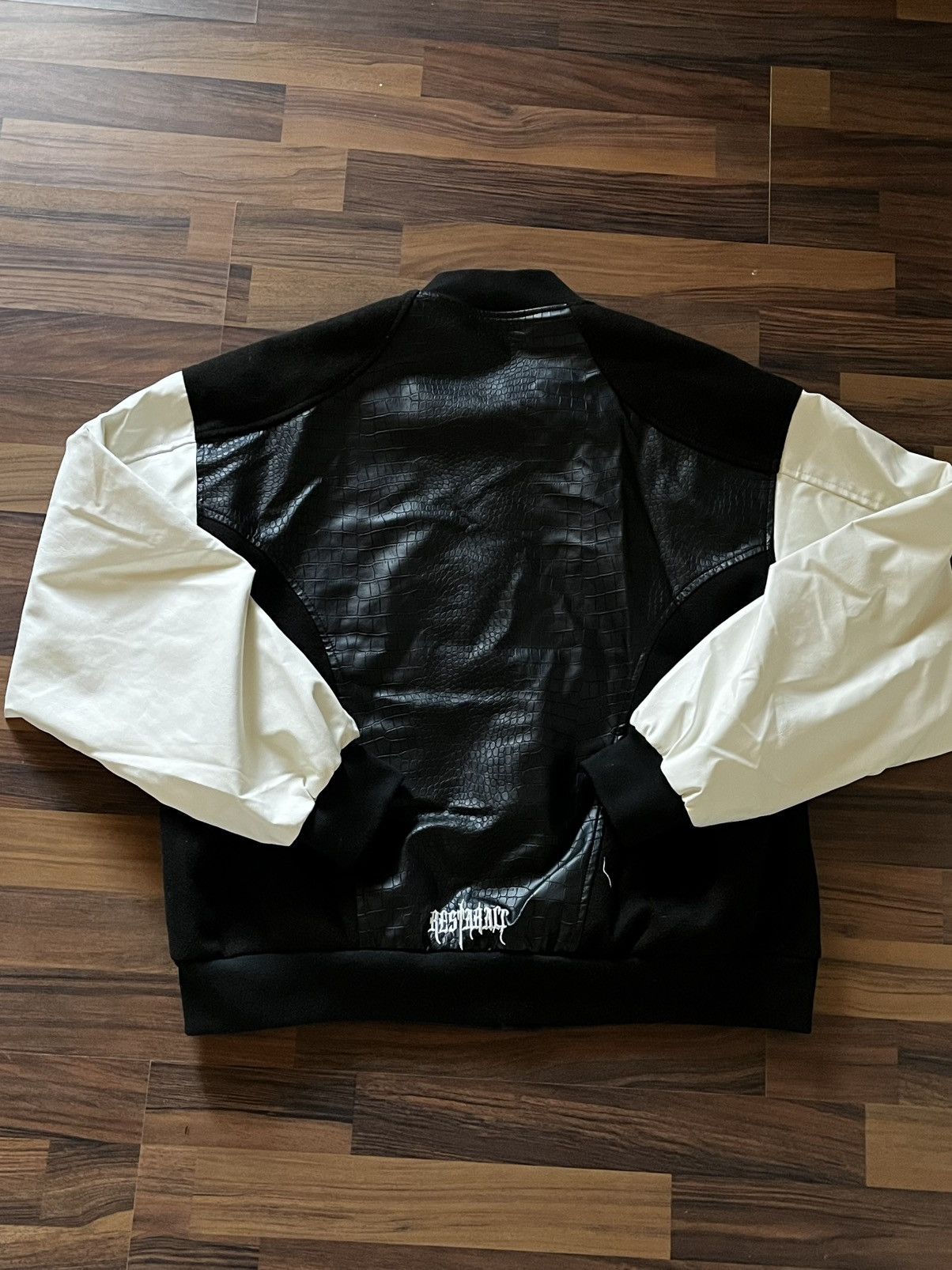 Japanese Brand Rare embrodiered varsity jacket leather hysteric avant garde Size US M / EU 48-50 / 2 - 4 Thumbnail