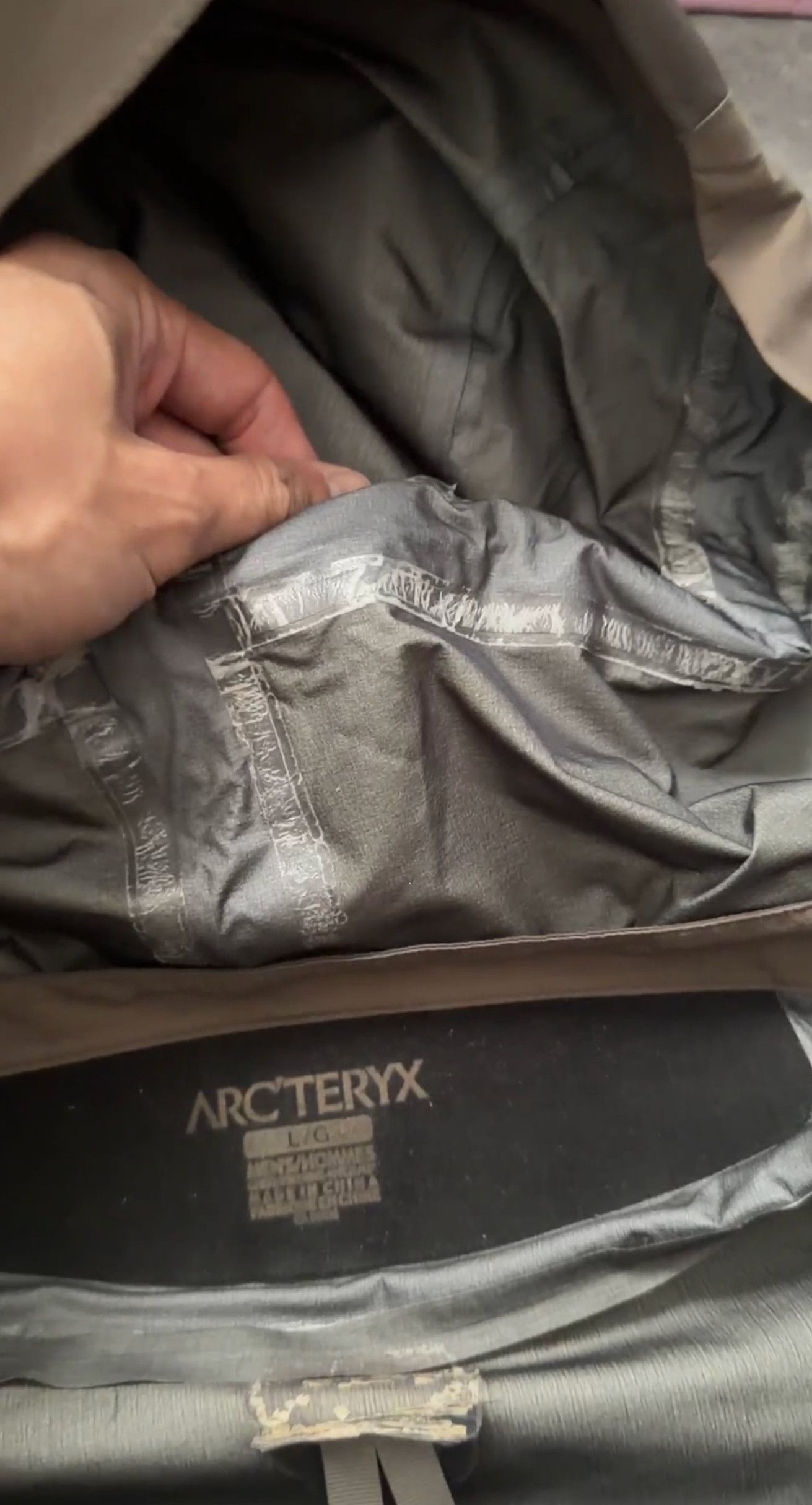 Arc'teryx Arcteryx Beta AR Brown Waterproof Jacket. Size US L / EU 52-54 / 3 - 13 Thumbnail