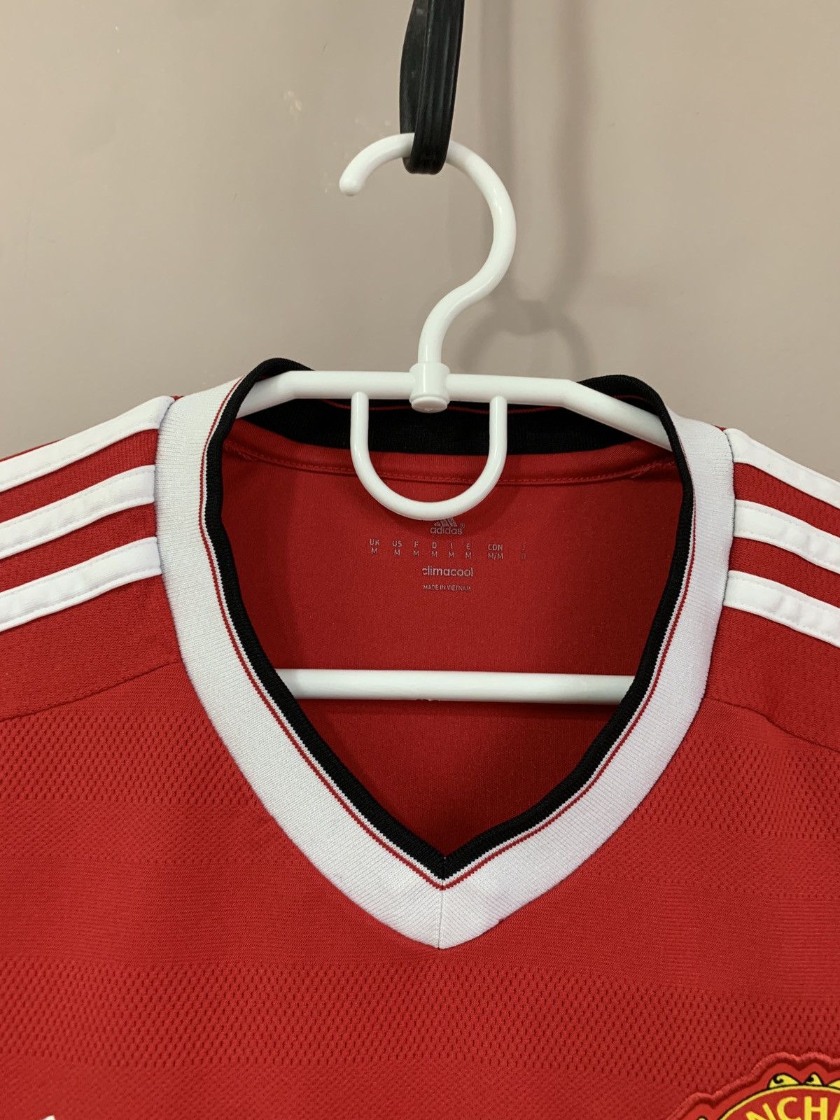 Adidas Manchester United 2015 2016 home adidas shirt jersey soccer Size US M / EU 48-50 / 2 - 5 Thumbnail
