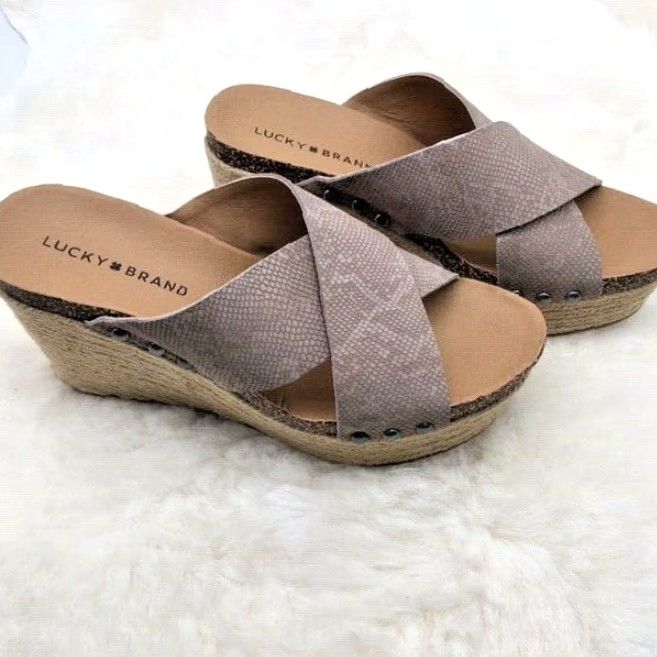Lucky Brand VINTAGE Lucky Brand Women's Sandal Wedge Flat 7.5 Medium Gray Casual Shoes Size US 7.5 / IT 37.5 - 3 Thumbnail