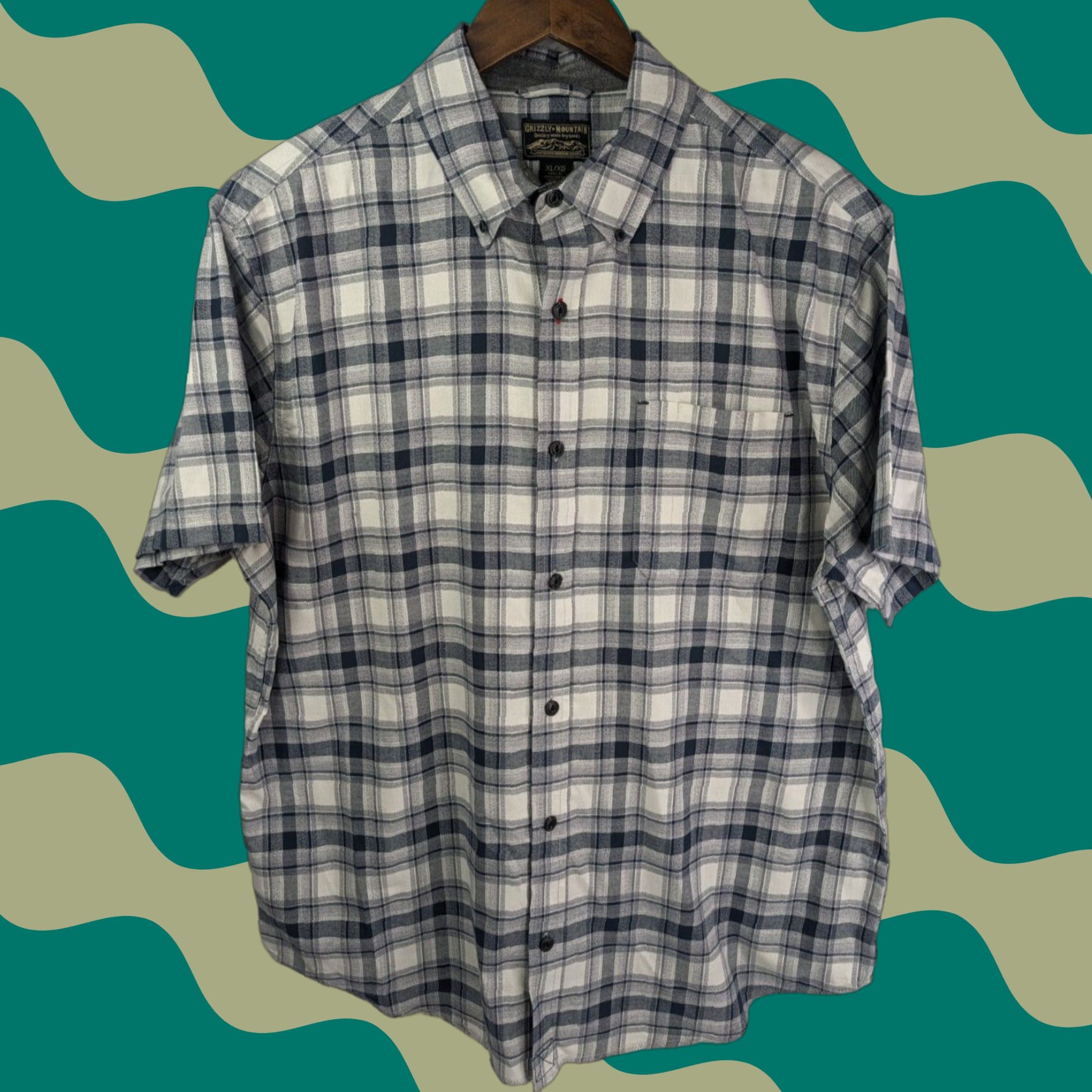 Vintage Grizzly Mountain Plaid Short Sleeve Mens Button Down Shirt XL Cotton Outdoors Size US XL / EU 56 / 4 - 1 Thumbnail