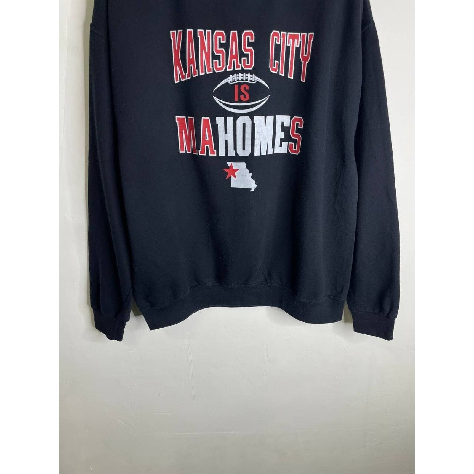 Jerzees Vintage Kansas City Mahomes Football Sweatshirt XL Black Size US XL / EU 56 / 4 - 4 Thumbnail