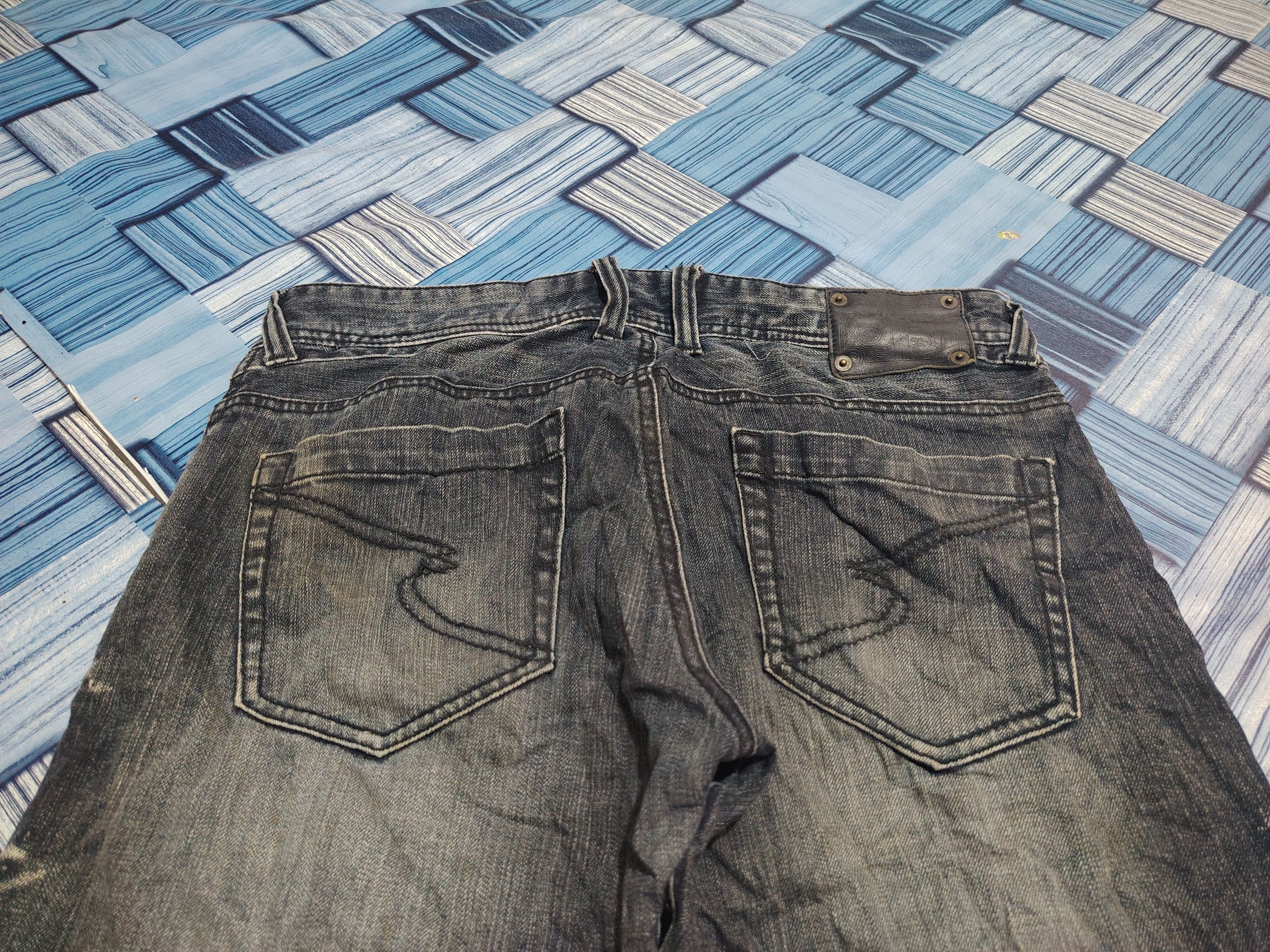 semanticdesign Semantic design Clawmark Studded Flared jeans Distress Jeans Size US 33 - 17 Thumbnail
